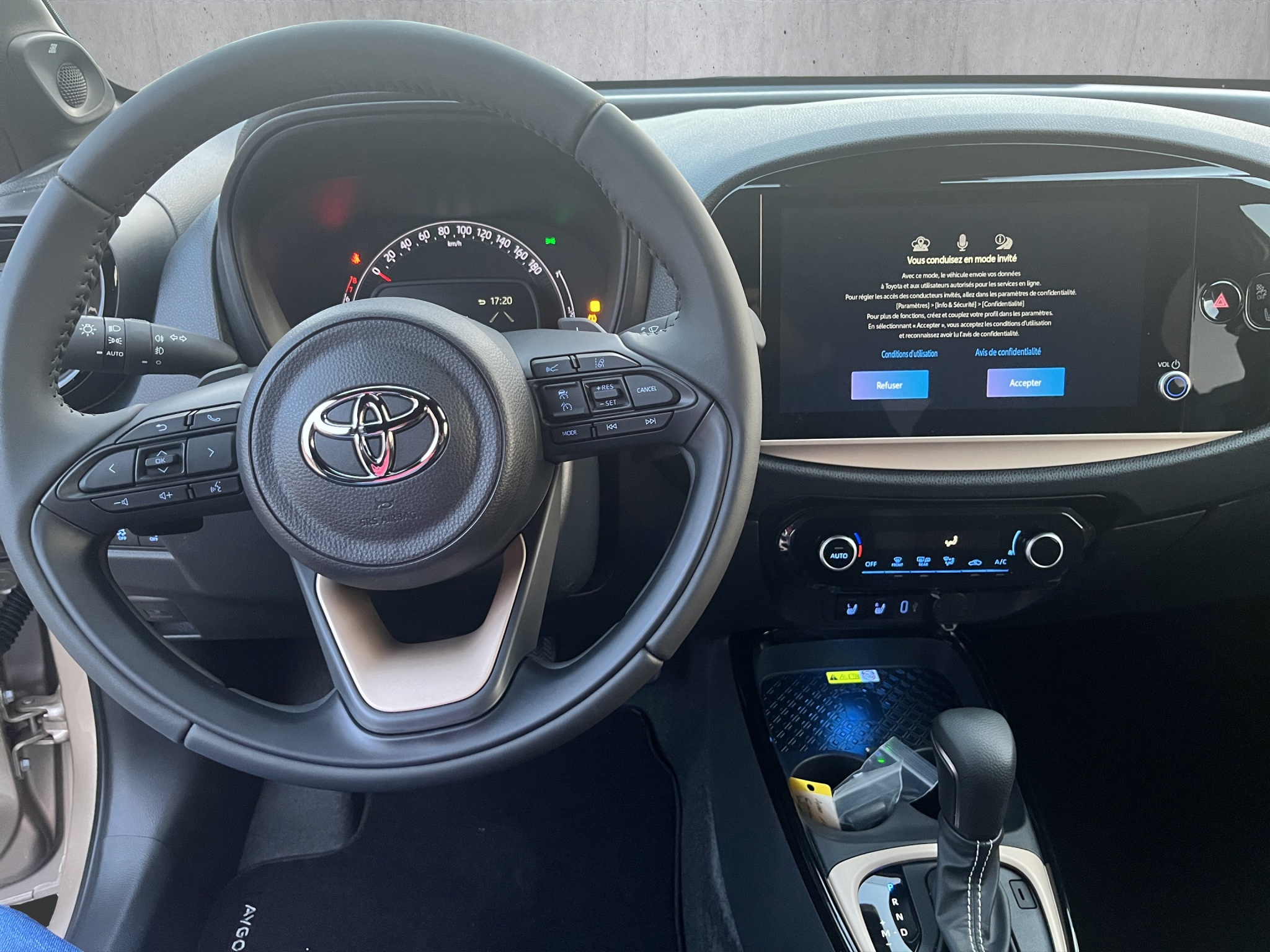 listing desktop thumbnail image 8