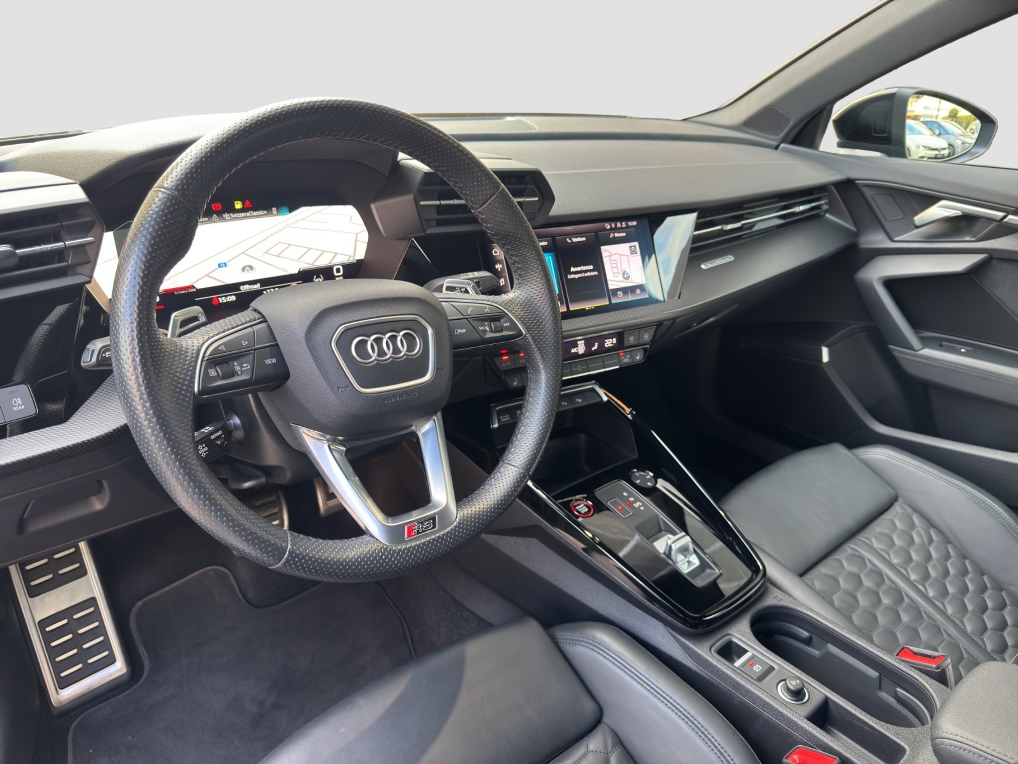 listing desktop thumbnail image 7