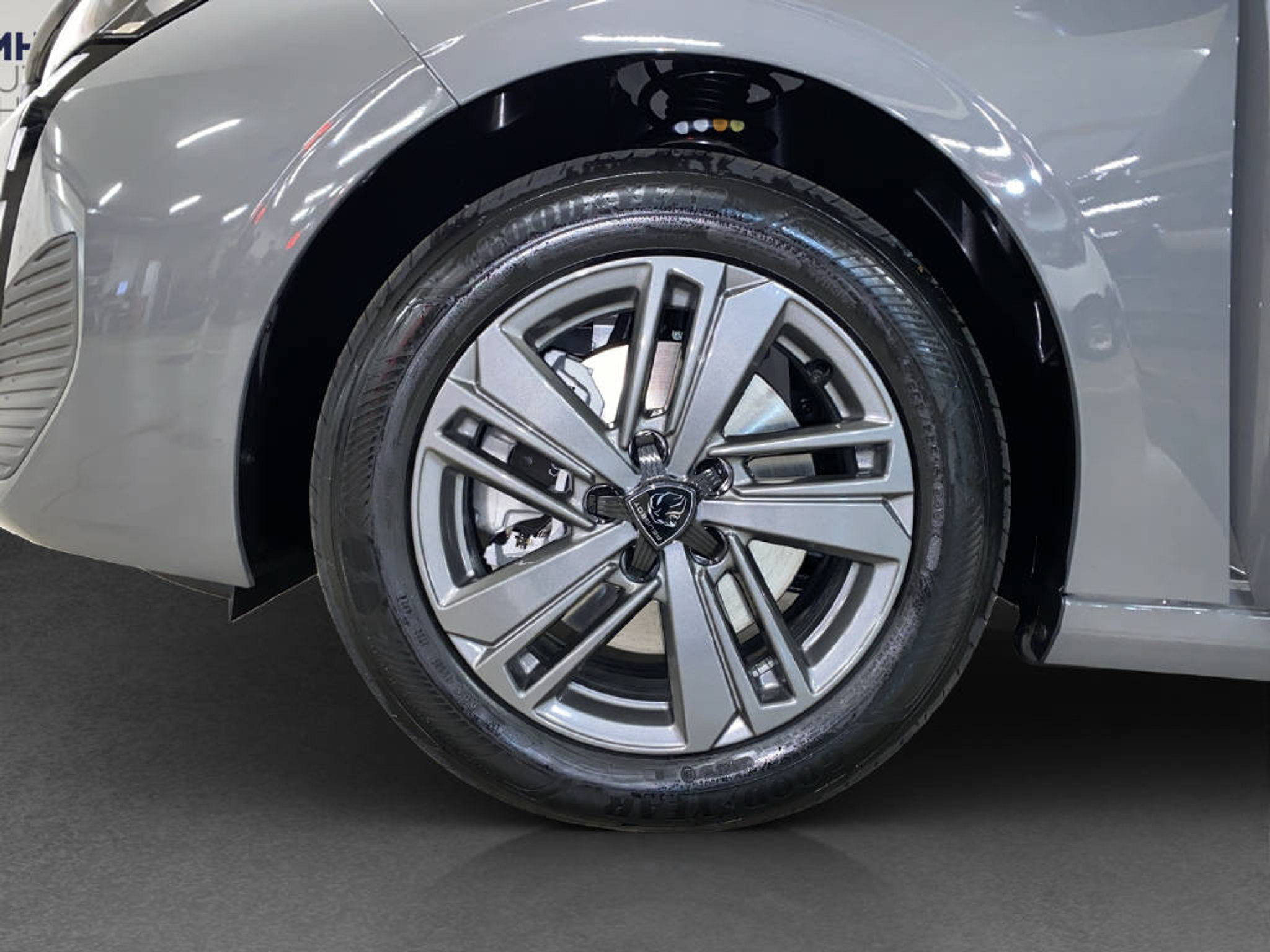 listing desktop thumbnail image 13