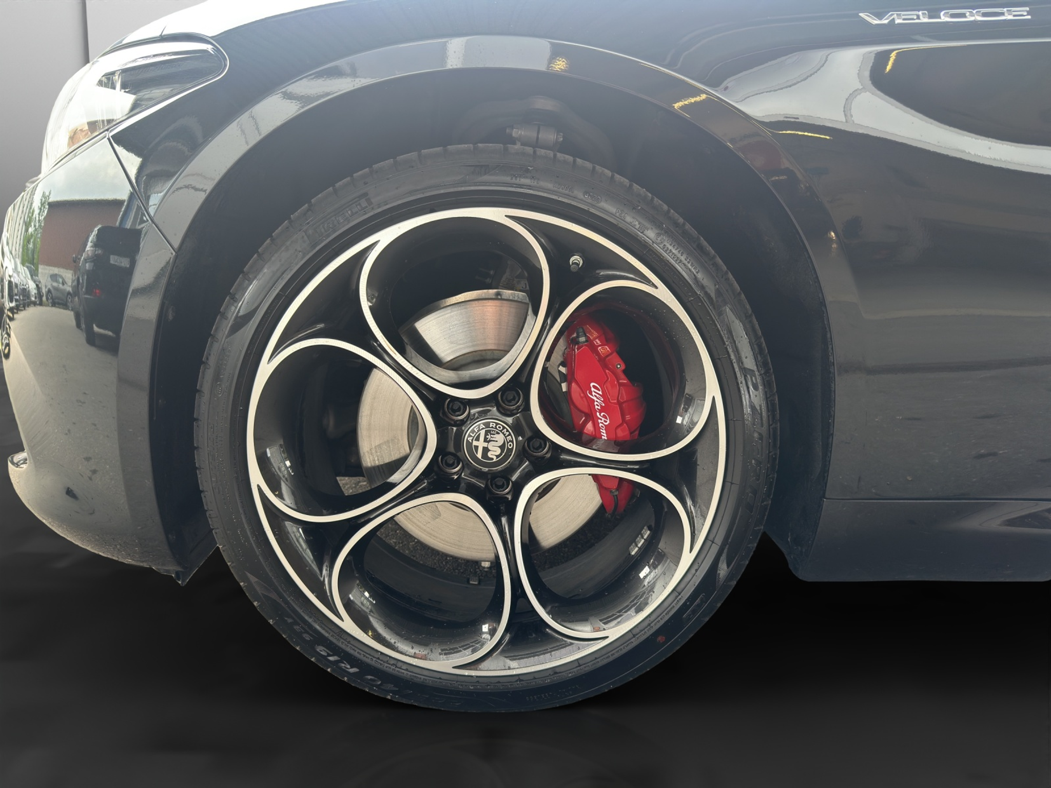 listing desktop thumbnail image 15