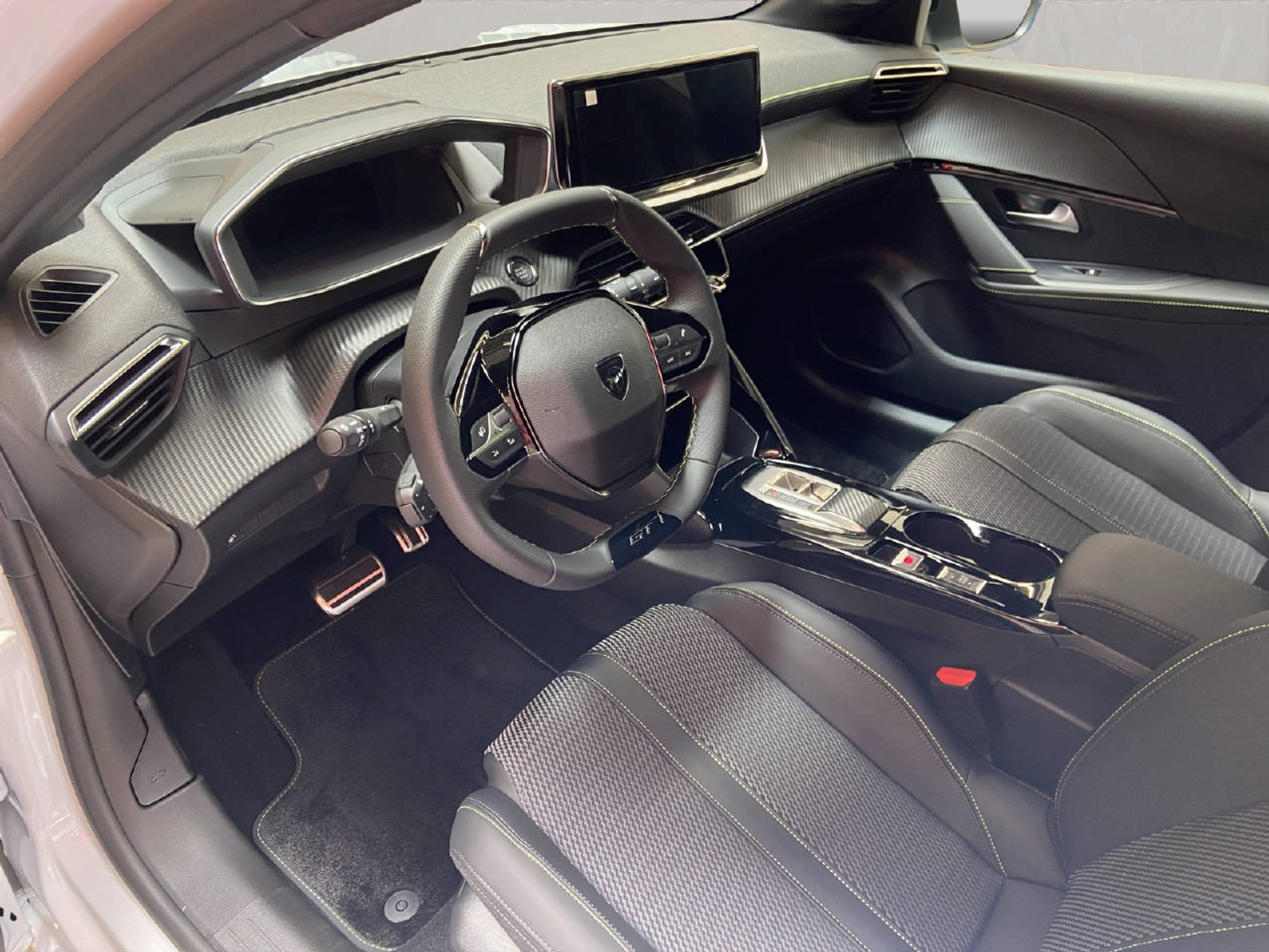 listing desktop thumbnail image 12