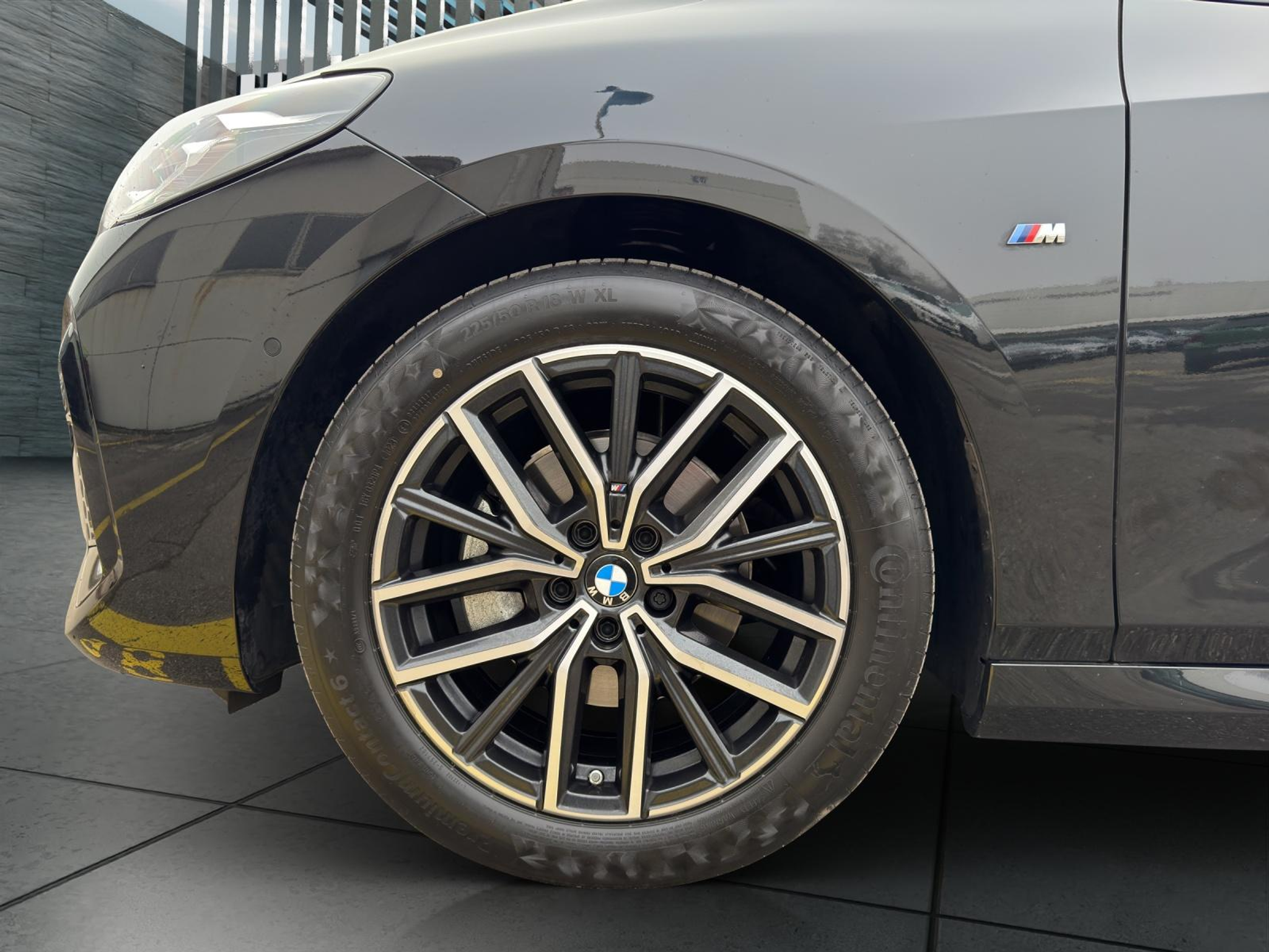 listing desktop thumbnail image 8