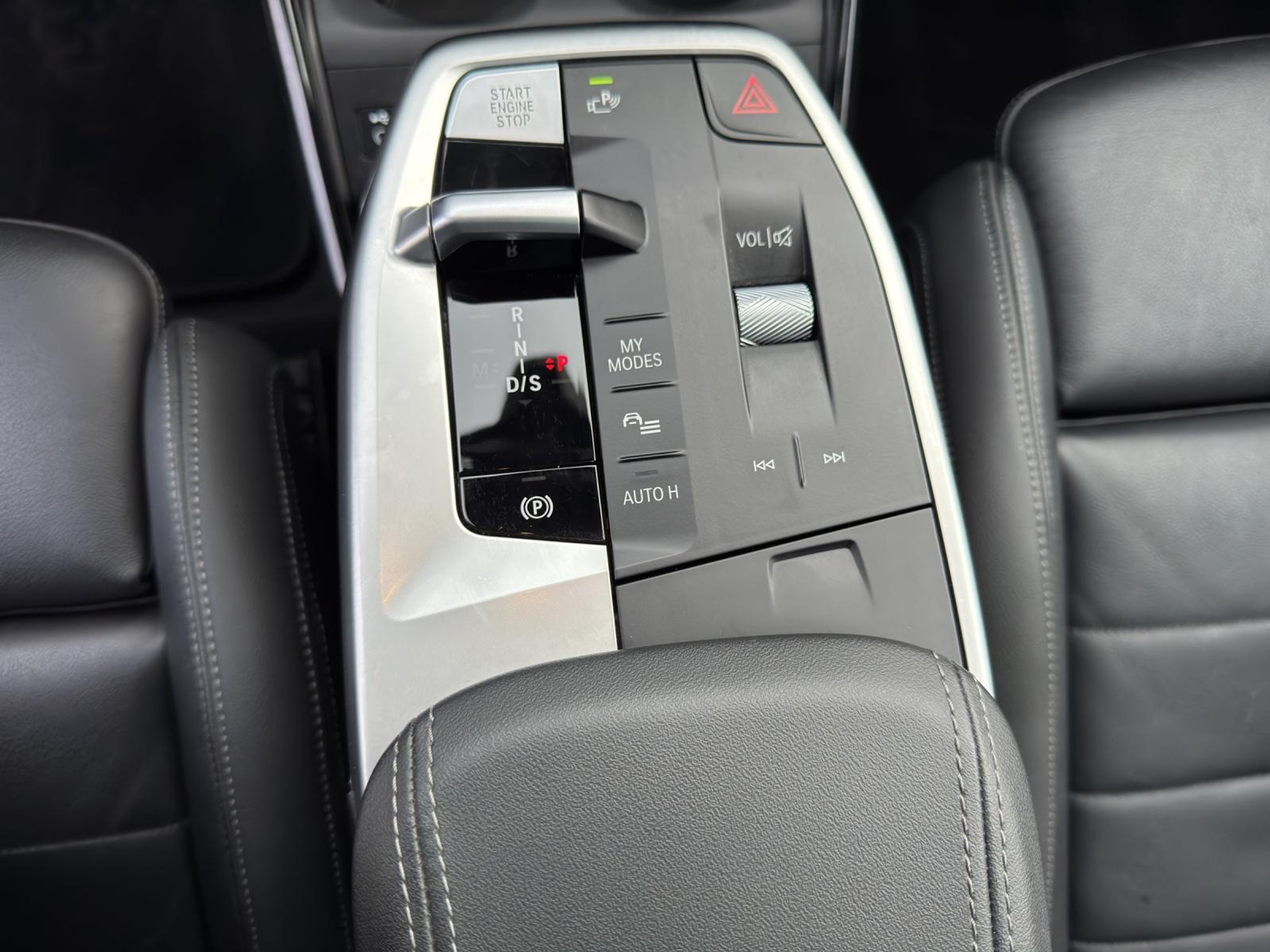 listing desktop thumbnail image 13