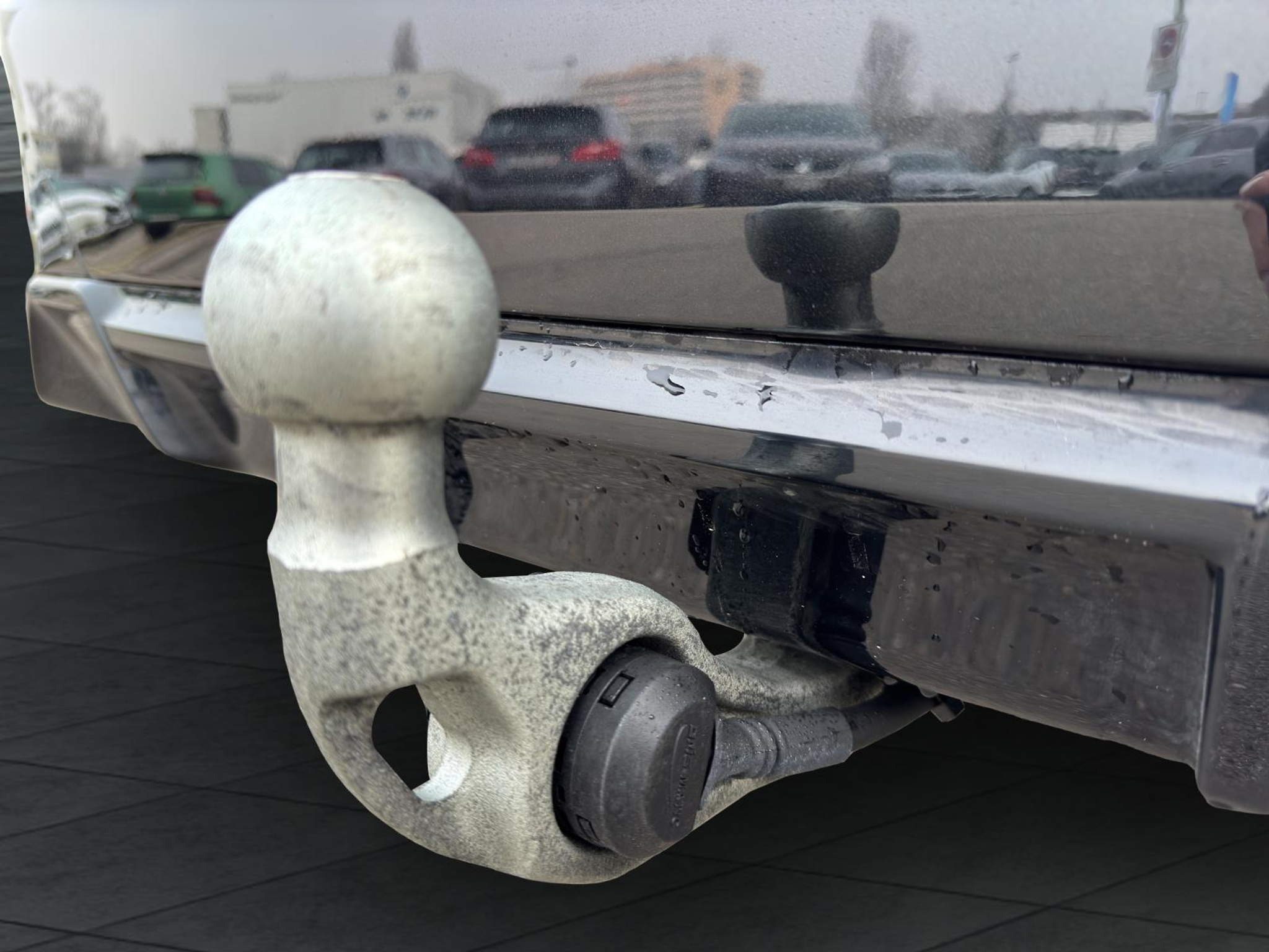 listing desktop thumbnail image 19