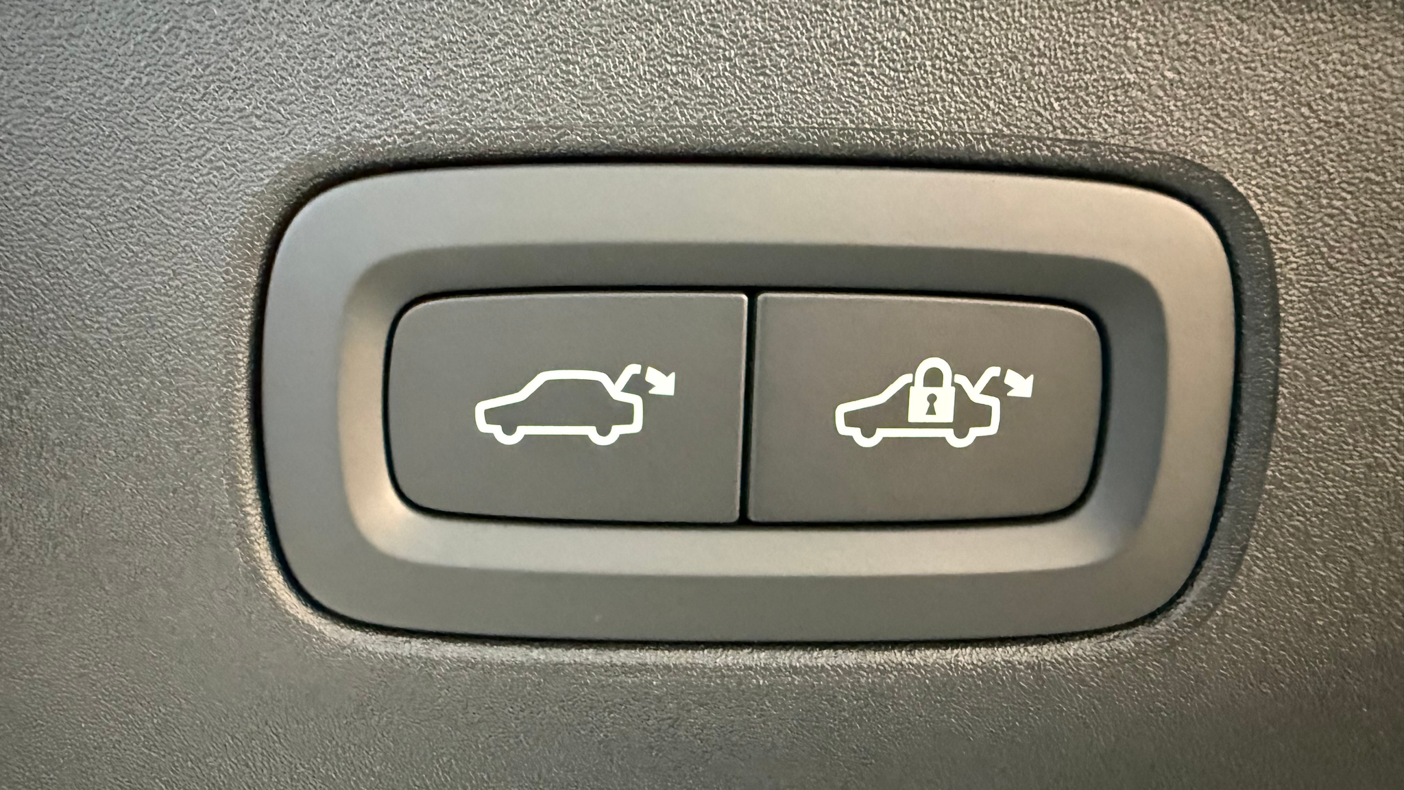 listing desktop thumbnail image 15