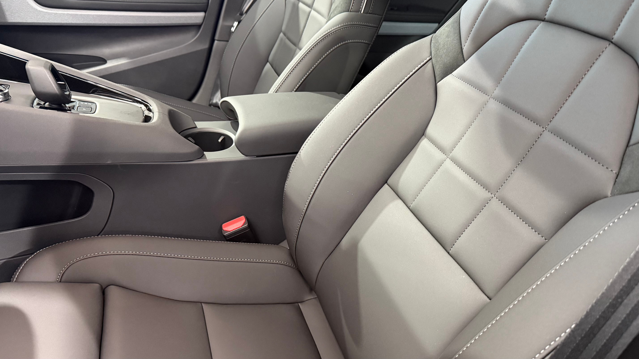 listing desktop thumbnail image 11