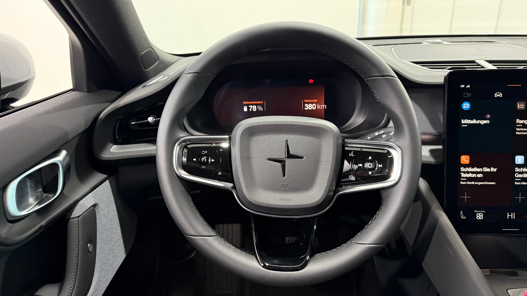 listing desktop thumbnail image 12