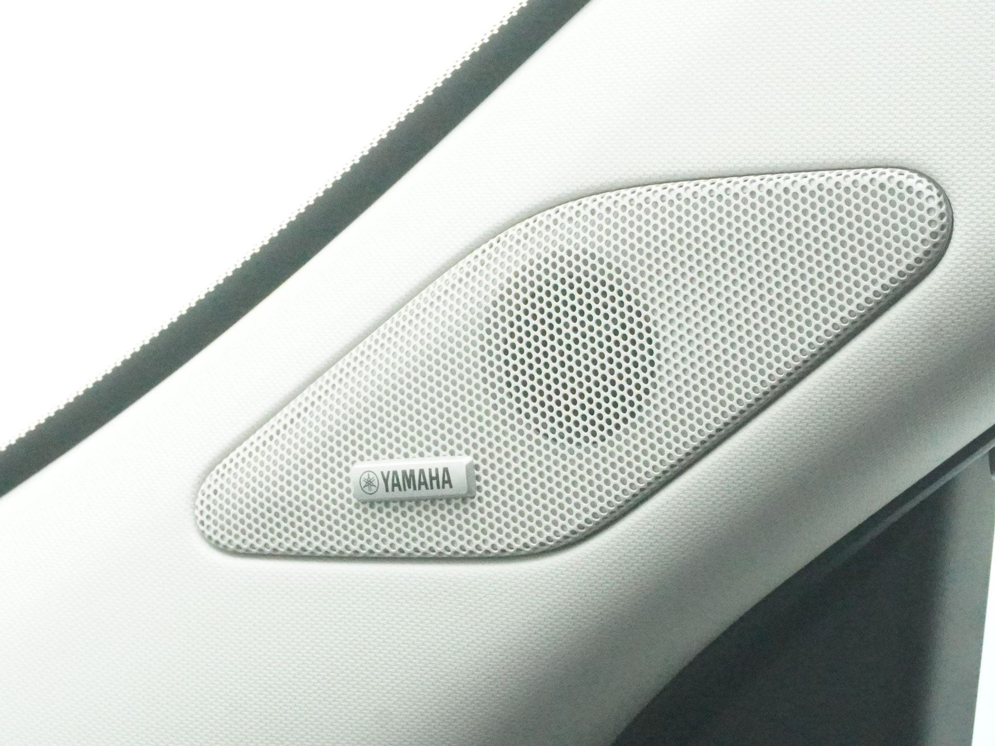 listing desktop thumbnail image 19