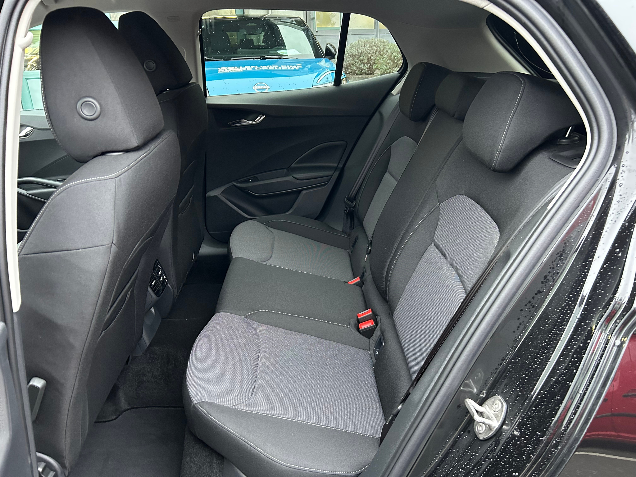 listing desktop thumbnail image 10