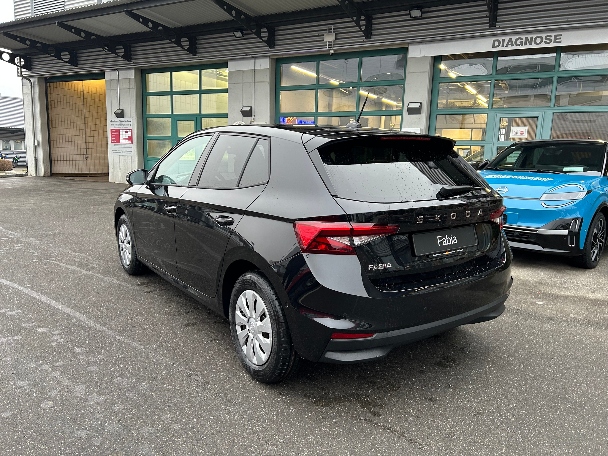 listing desktop thumbnail image 2