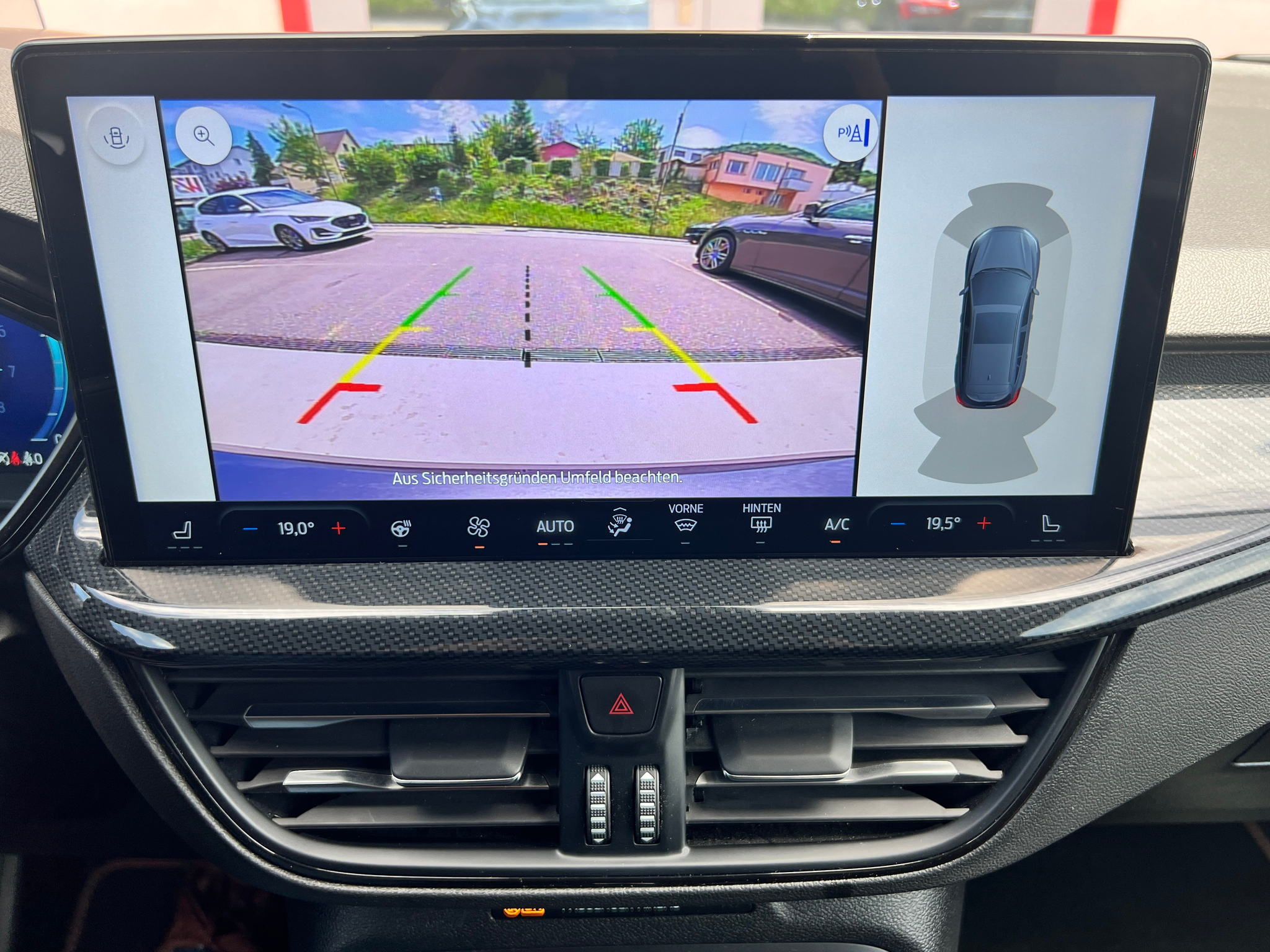 listing desktop thumbnail image 16