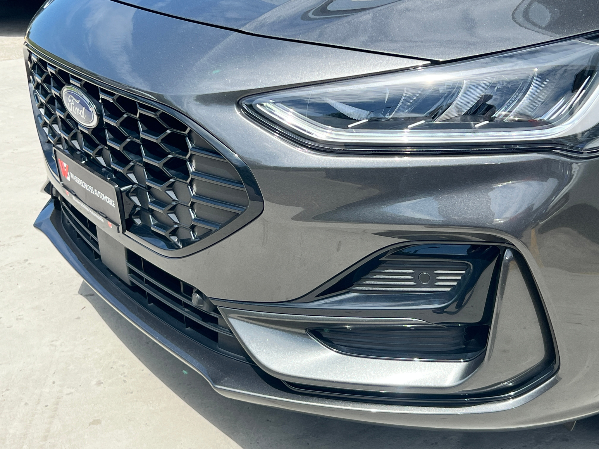 listing desktop thumbnail image 7