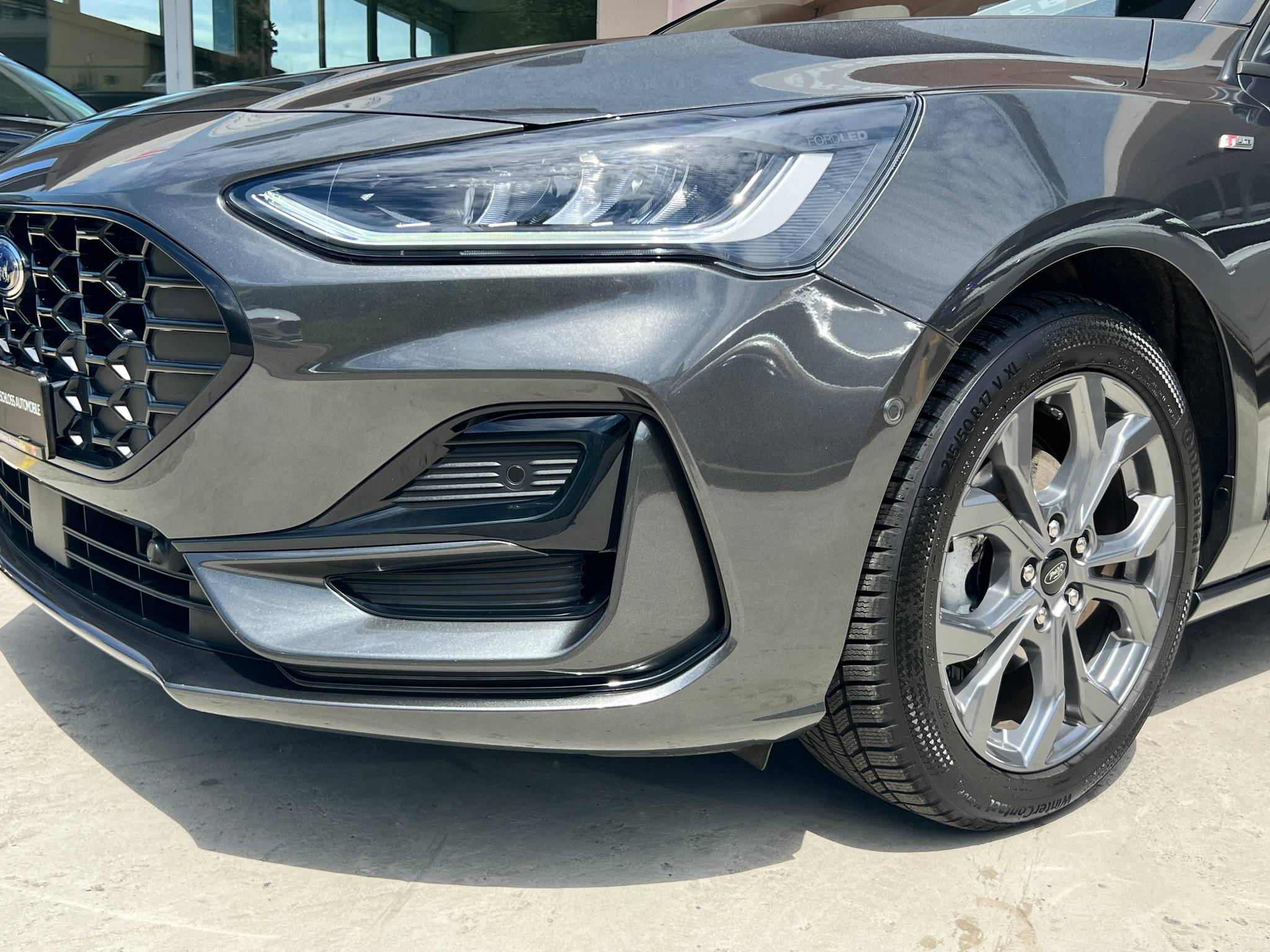 listing desktop thumbnail image 6