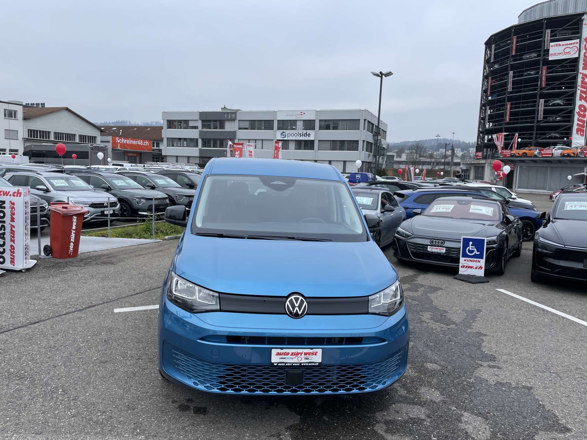 listing desktop thumbnail image 11