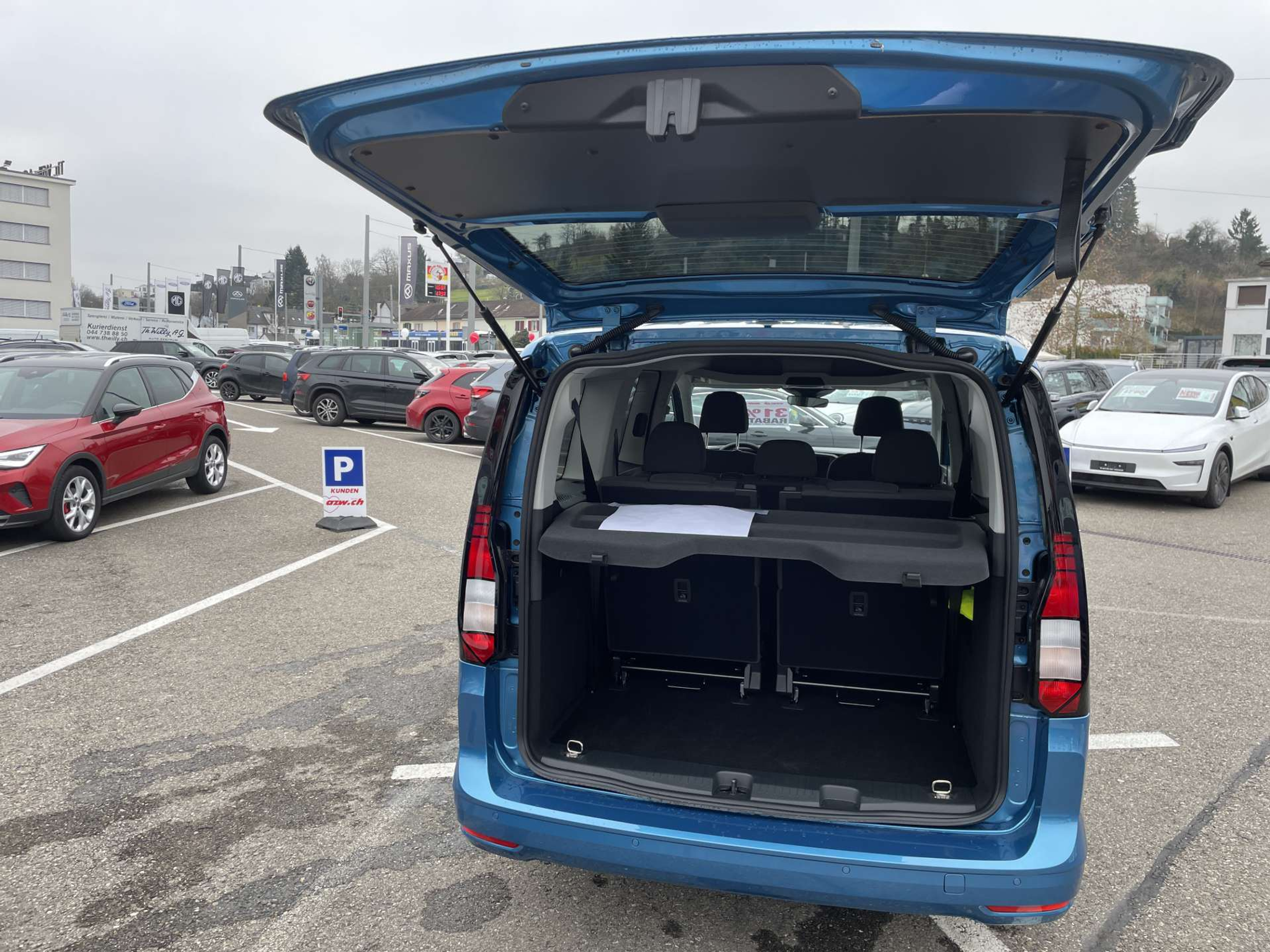 listing desktop thumbnail image 6