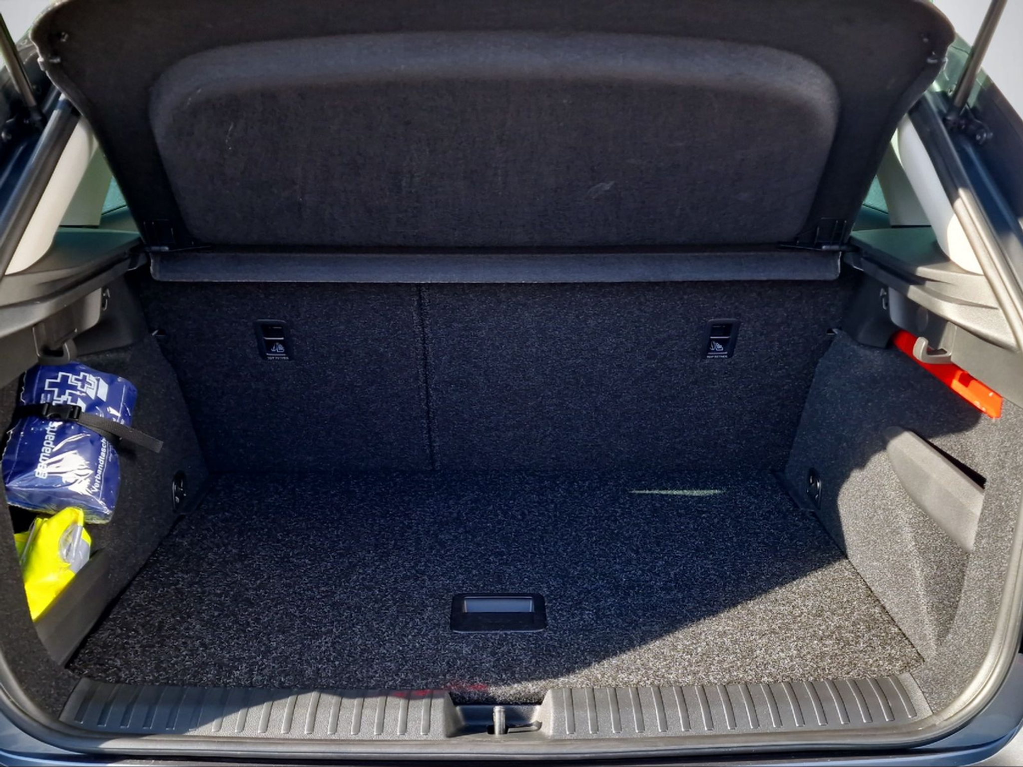 listing desktop thumbnail image 11