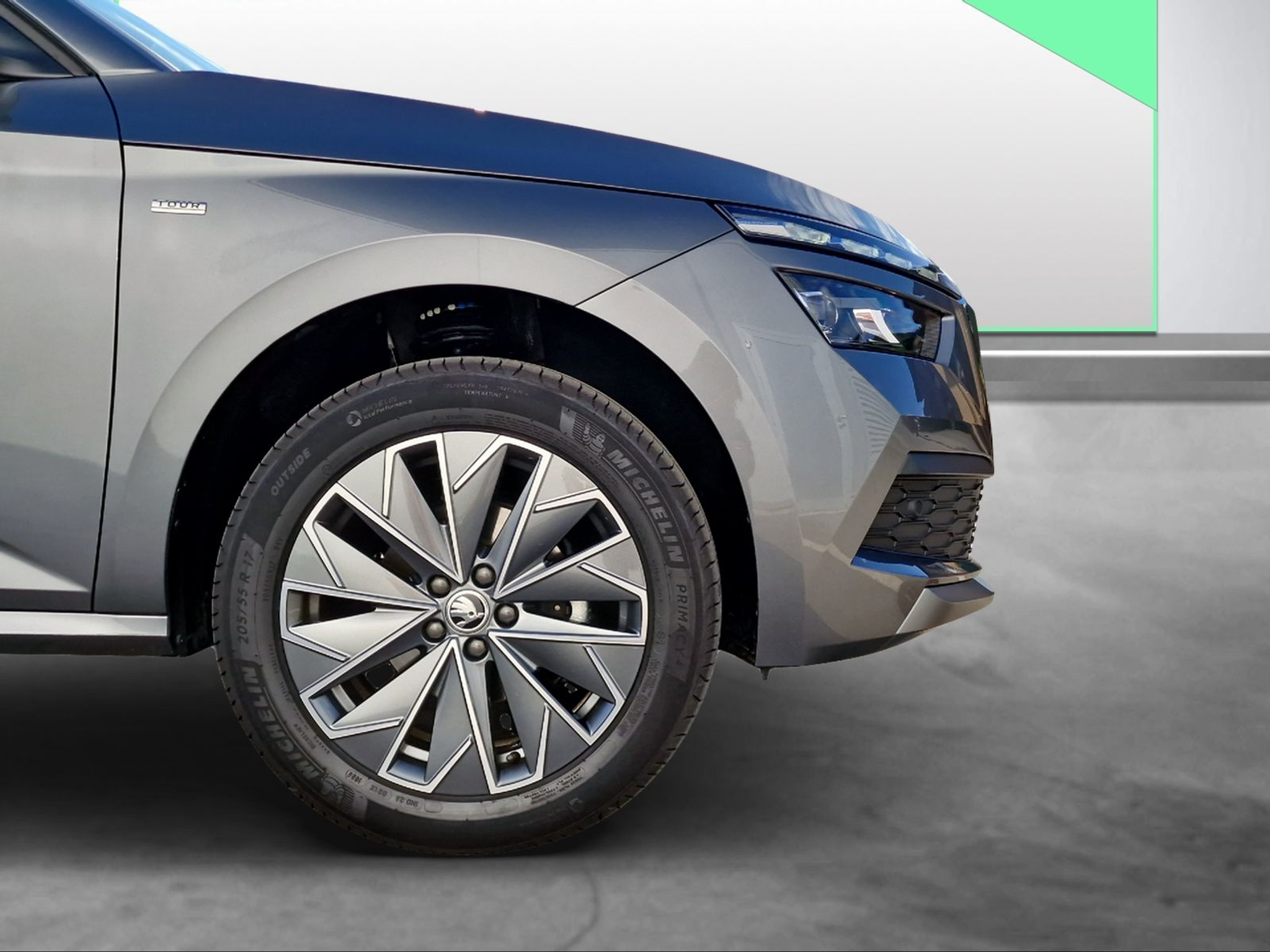 listing desktop thumbnail image 14