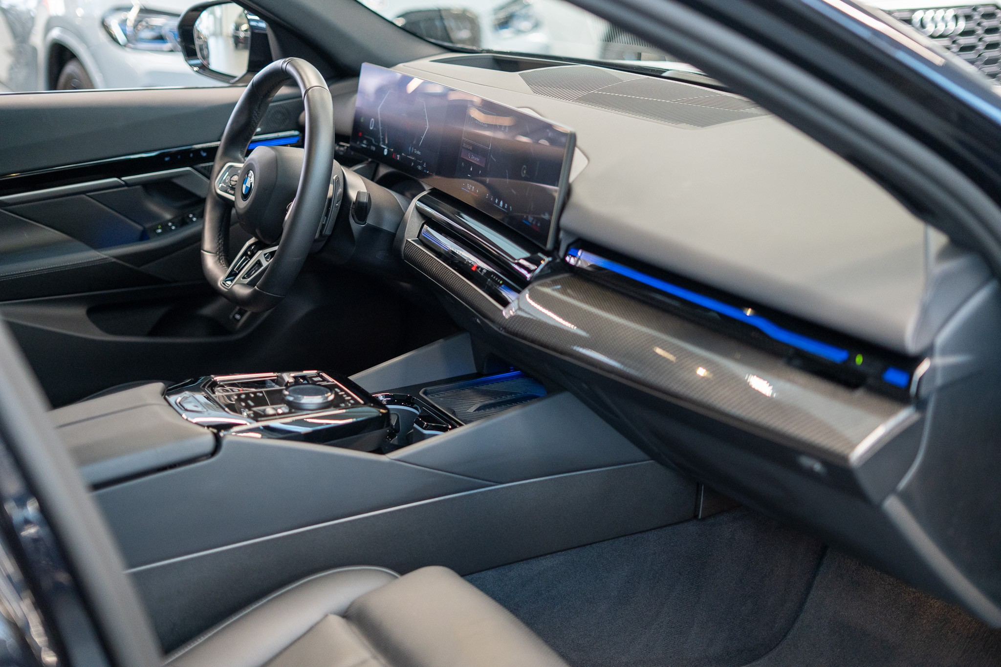 listing desktop thumbnail image 17