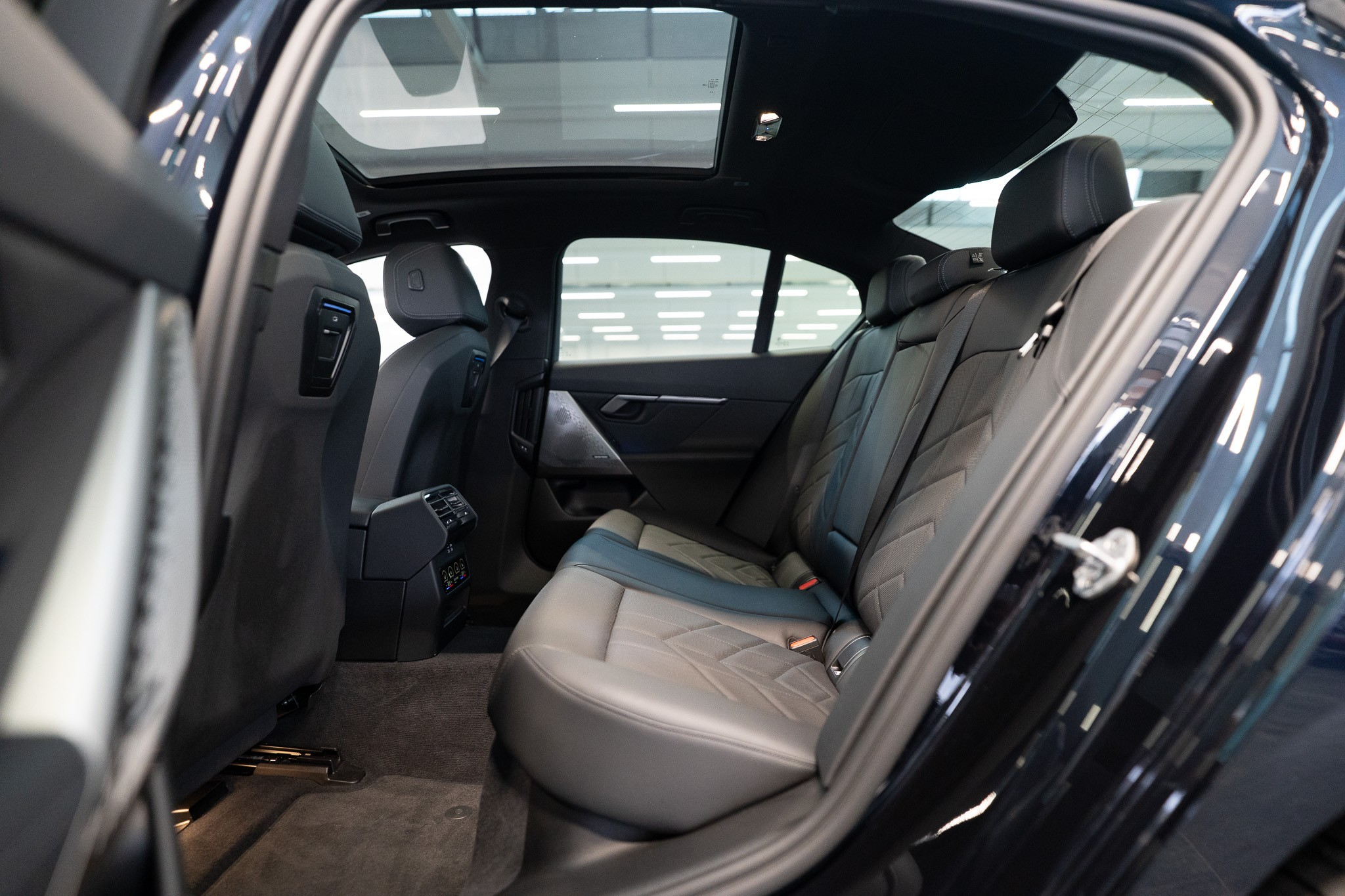 listing desktop thumbnail image 13