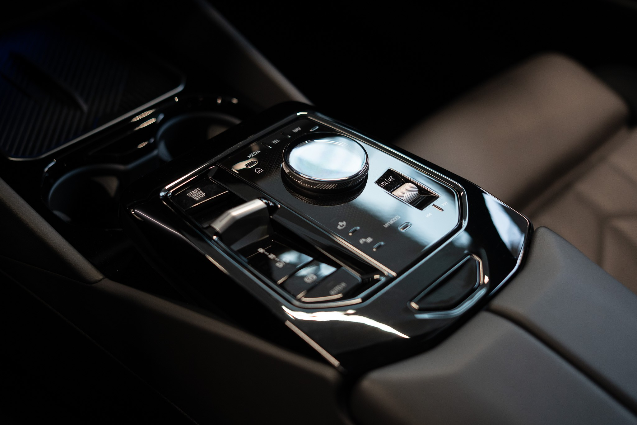 listing desktop thumbnail image 28