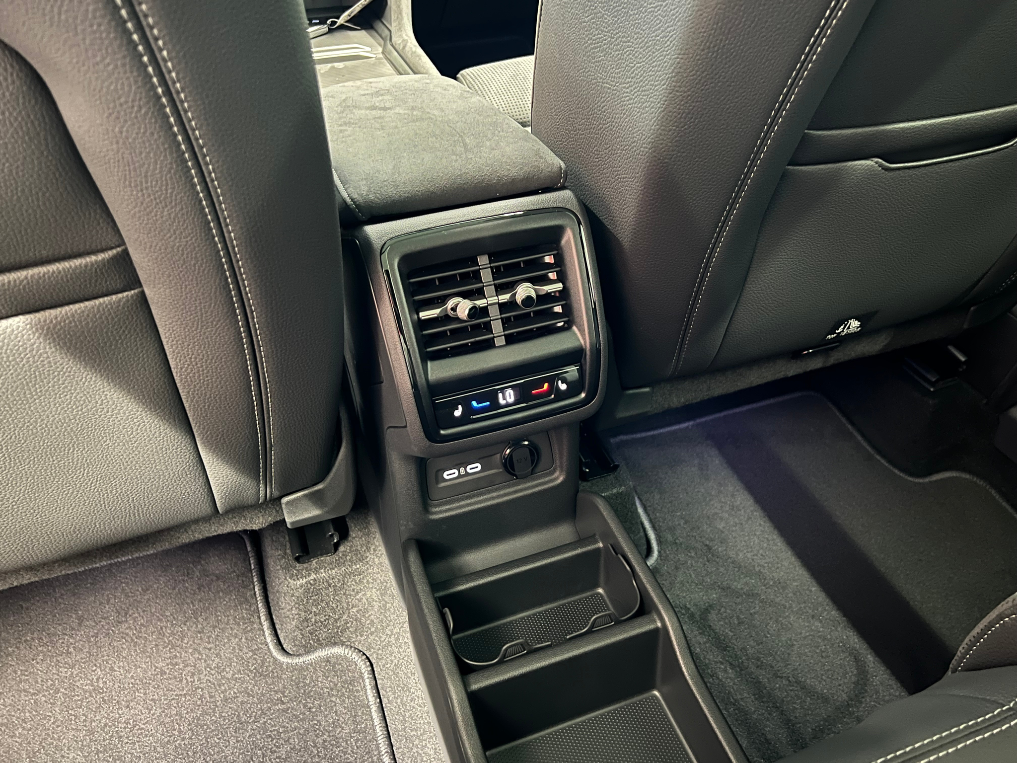 listing desktop thumbnail image 18