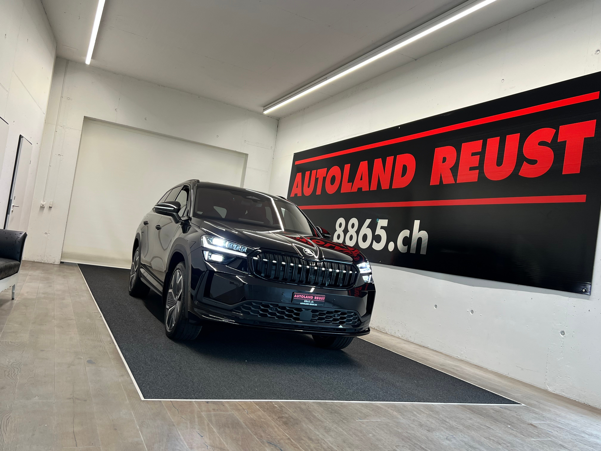 listing desktop thumbnail image 0