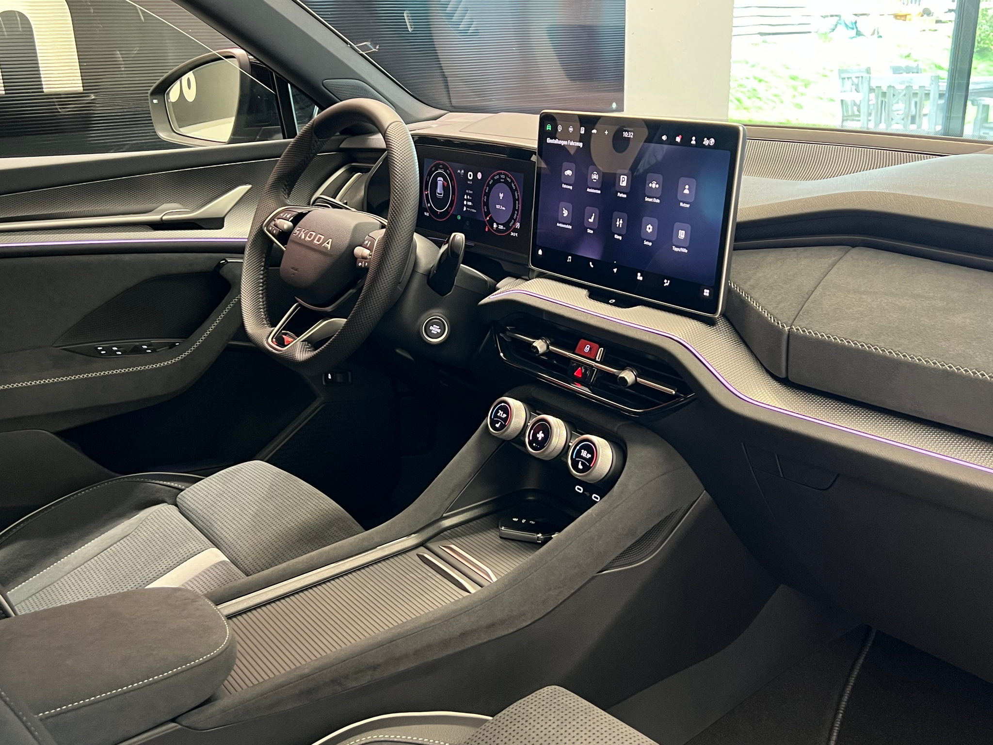 listing desktop thumbnail image 21