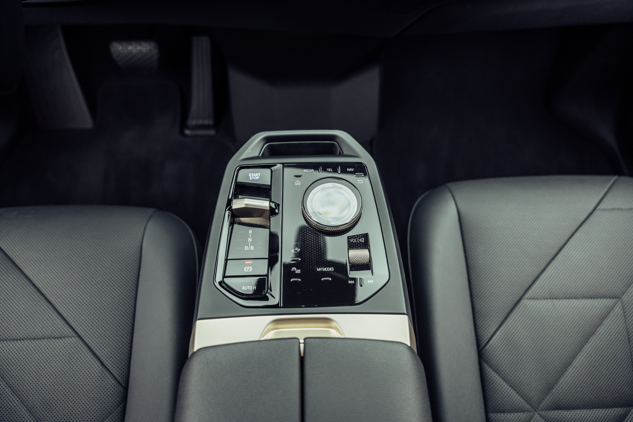 listing desktop thumbnail image 15