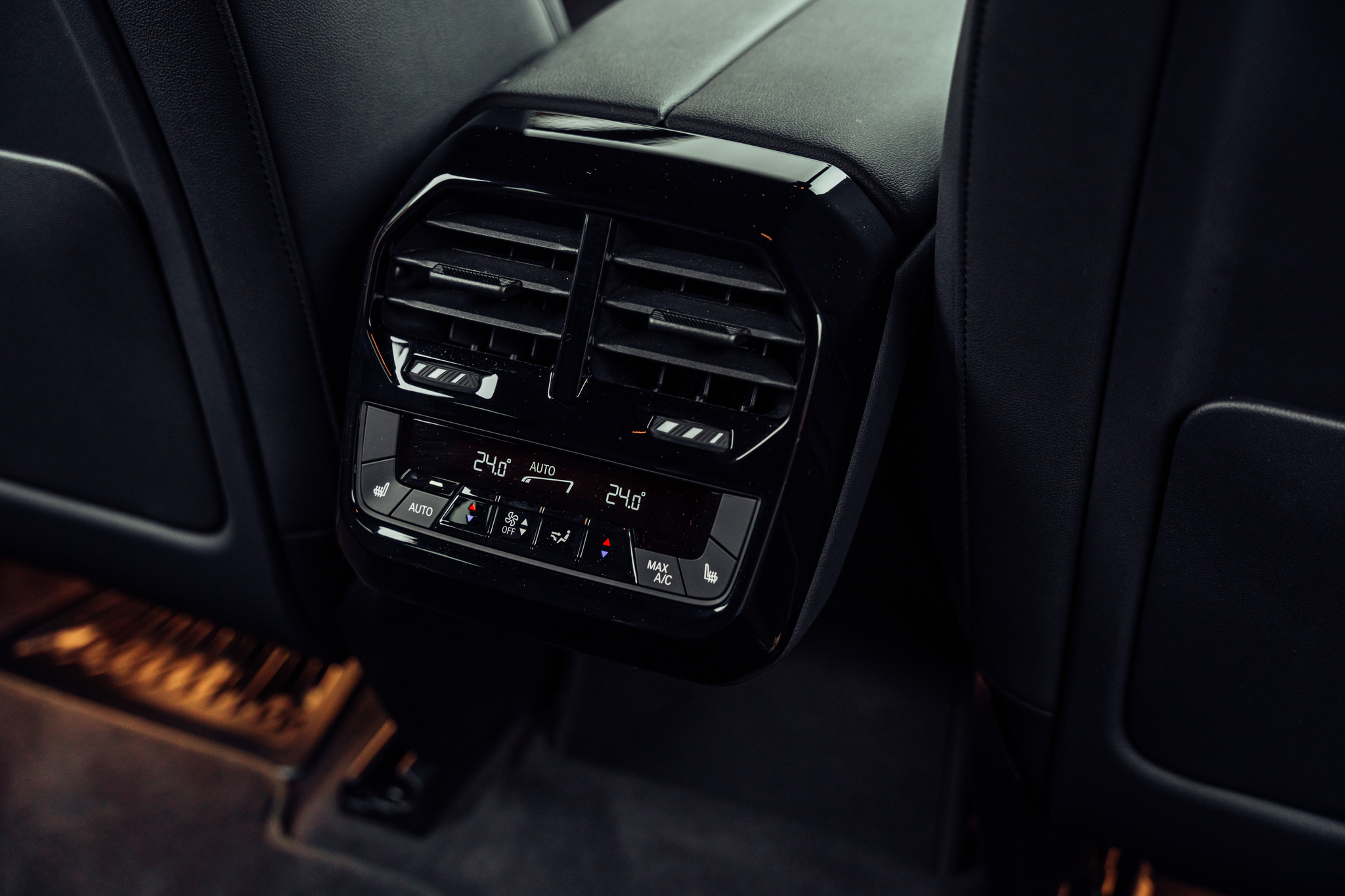 listing desktop thumbnail image 14