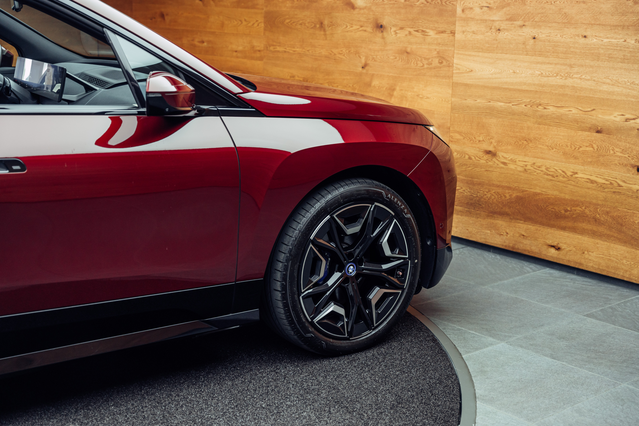 listing desktop thumbnail image 19