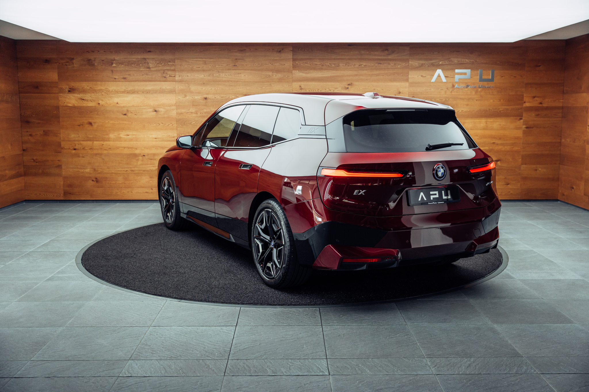 listing desktop thumbnail image 2