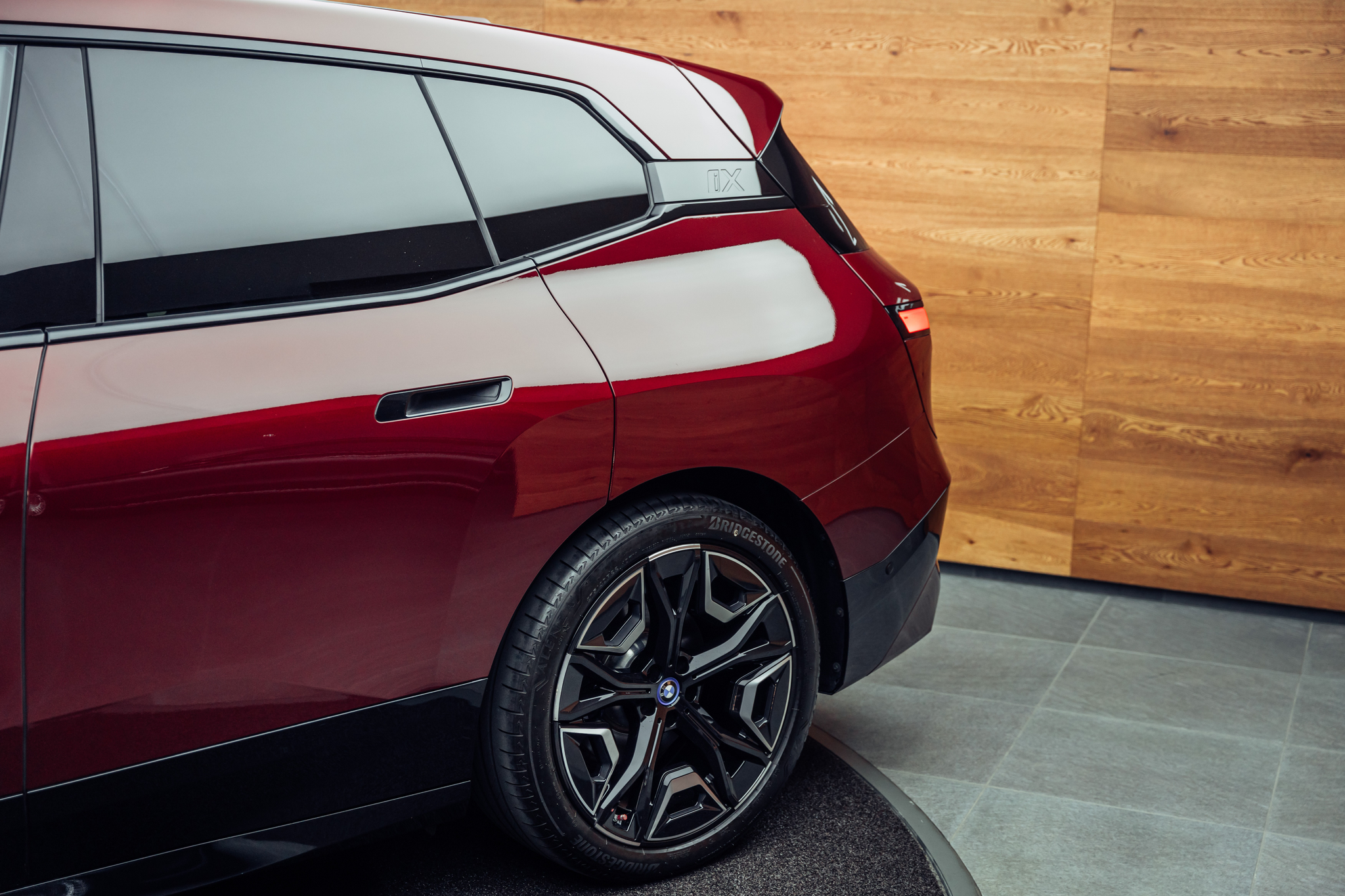 listing desktop thumbnail image 18