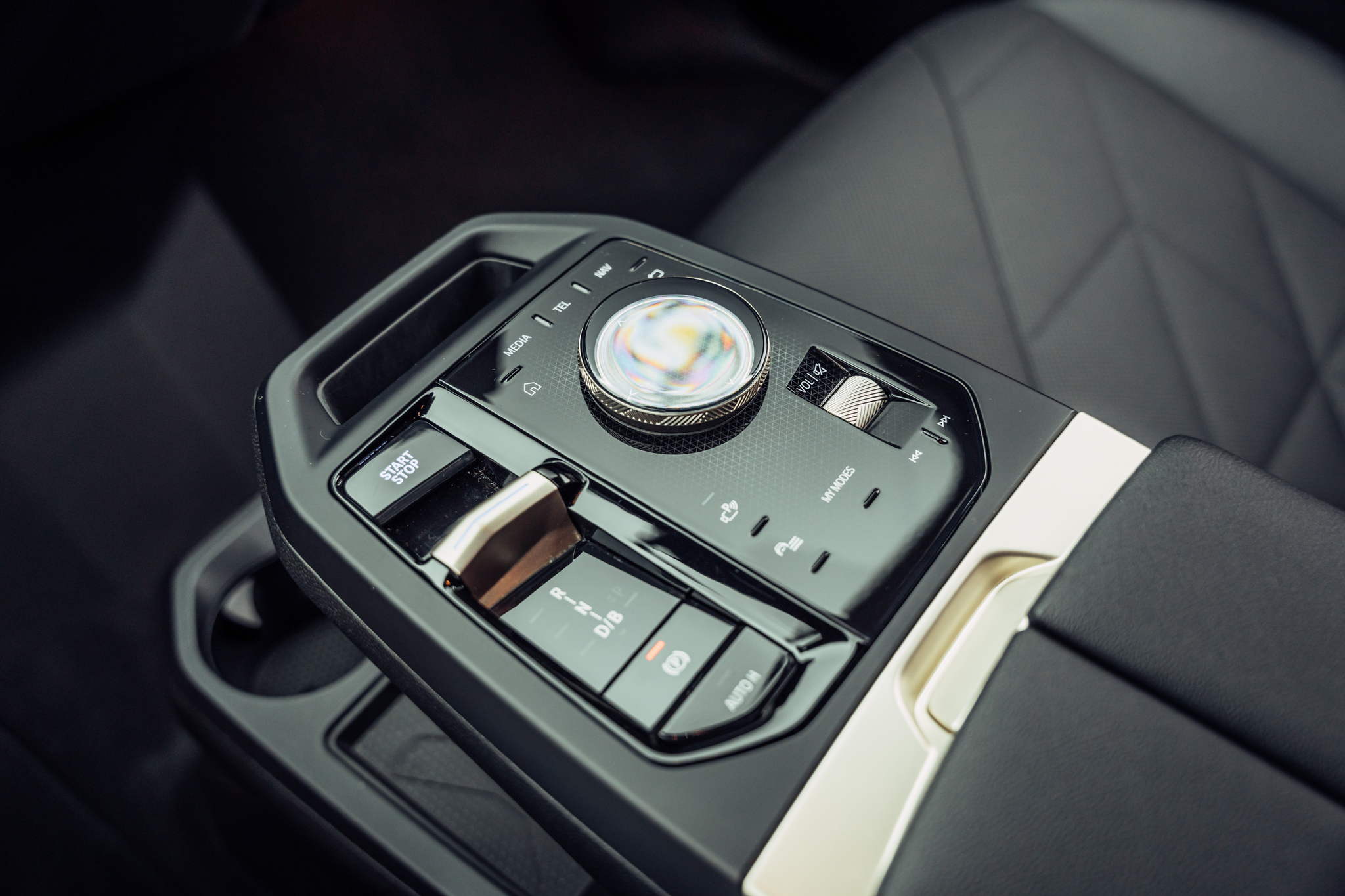 listing desktop thumbnail image 11