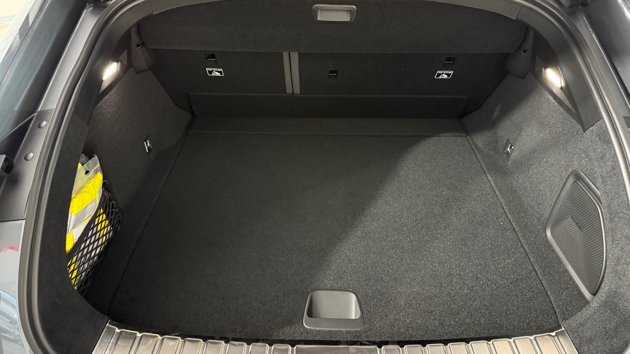 listing desktop thumbnail image 6