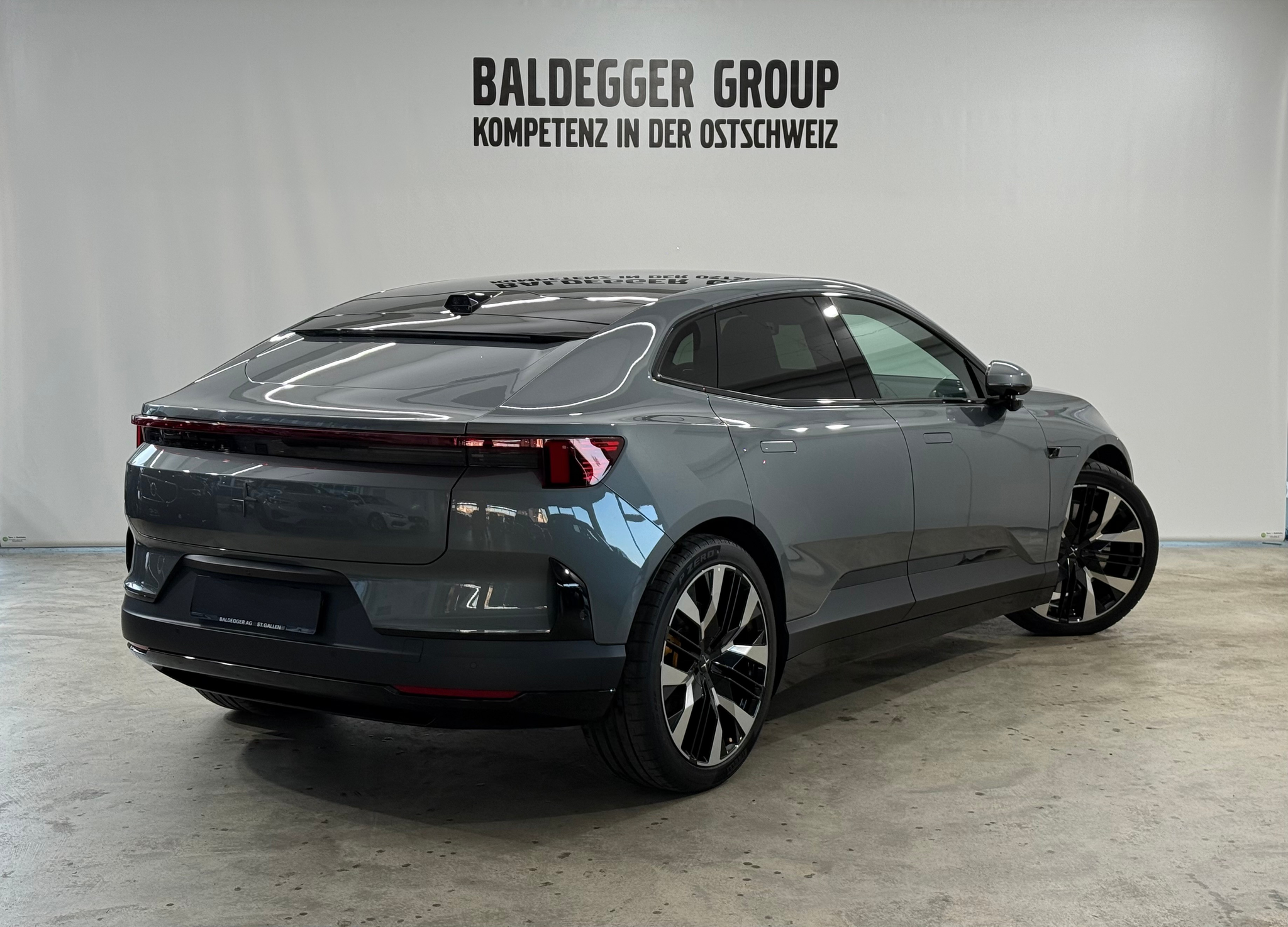 listing desktop thumbnail image 2