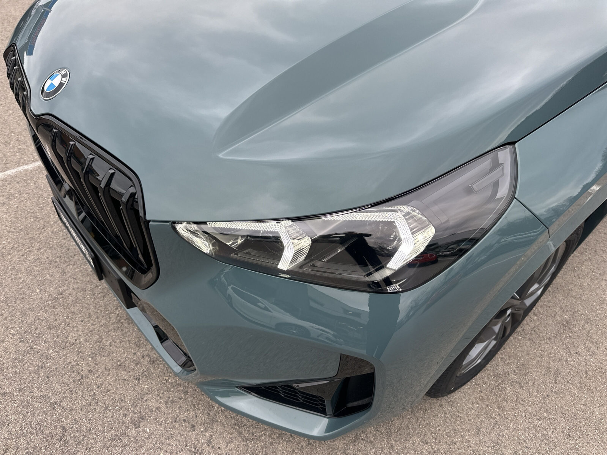 listing desktop thumbnail image 14