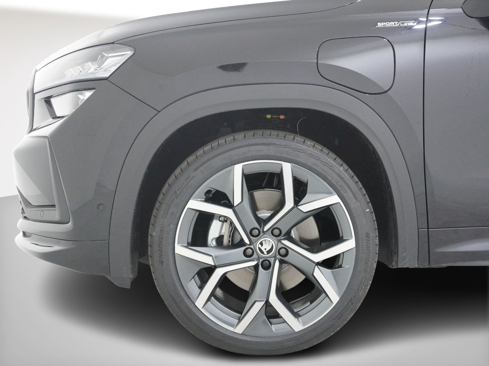 listing desktop thumbnail image 8