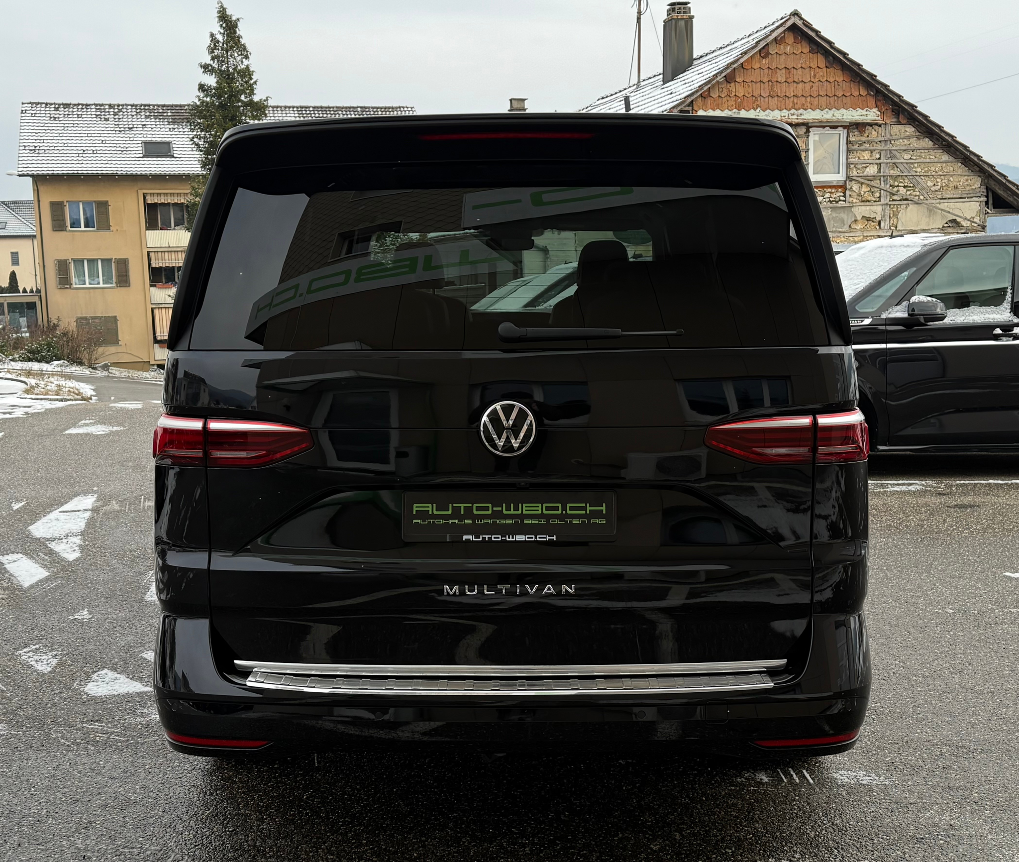 listing desktop thumbnail image 5