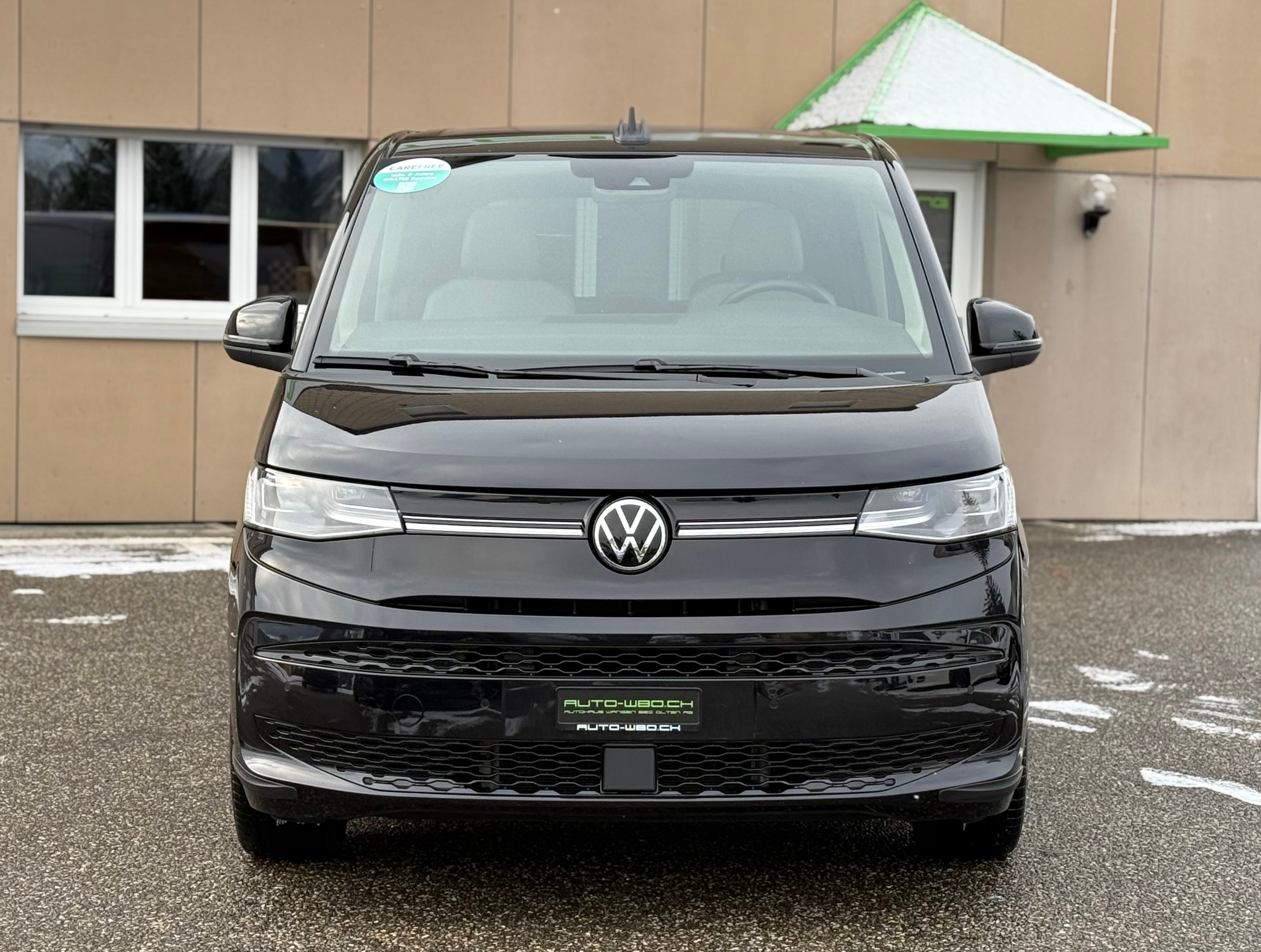 listing desktop thumbnail image 1