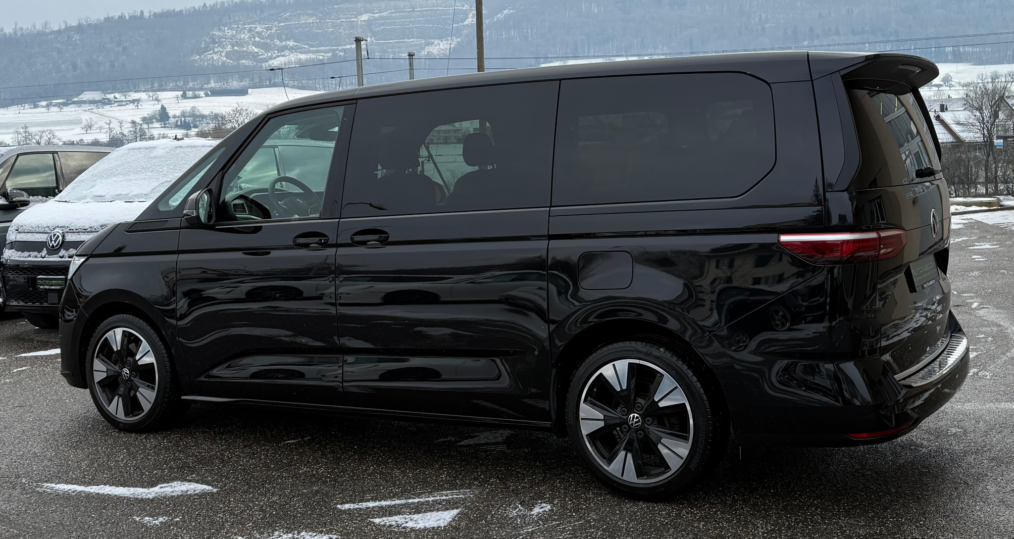 listing desktop thumbnail image 6