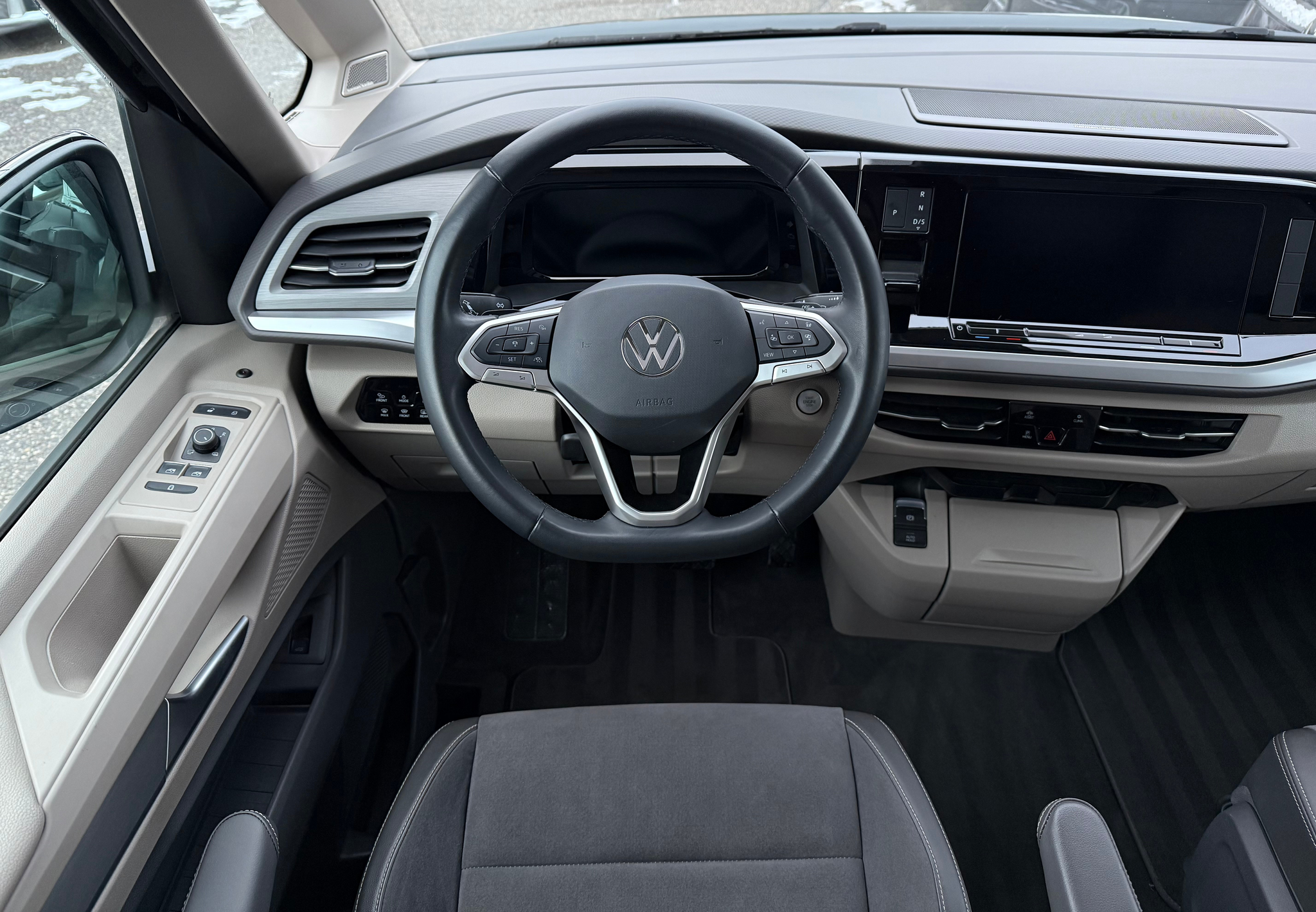 listing desktop thumbnail image 15