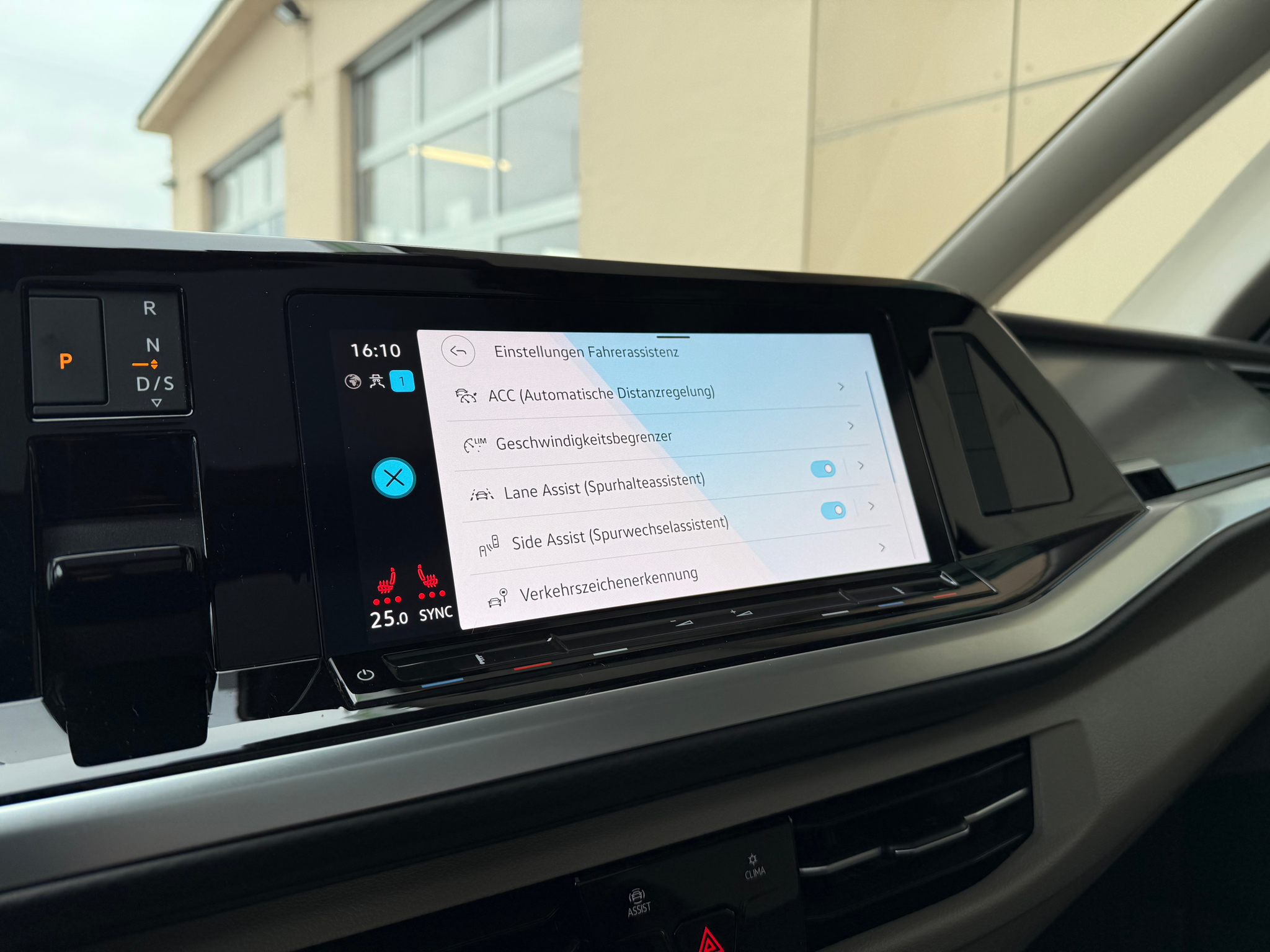 listing desktop thumbnail image 19