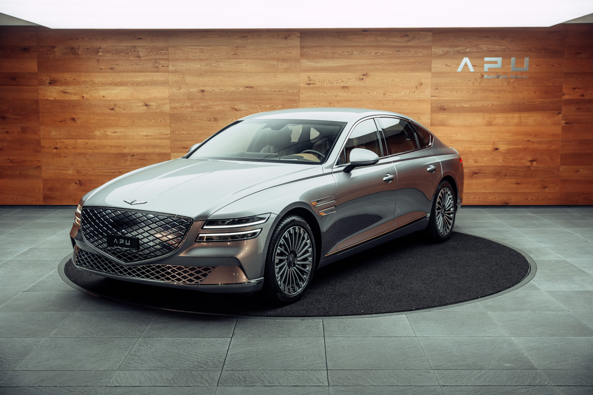 listing desktop thumbnail image 3