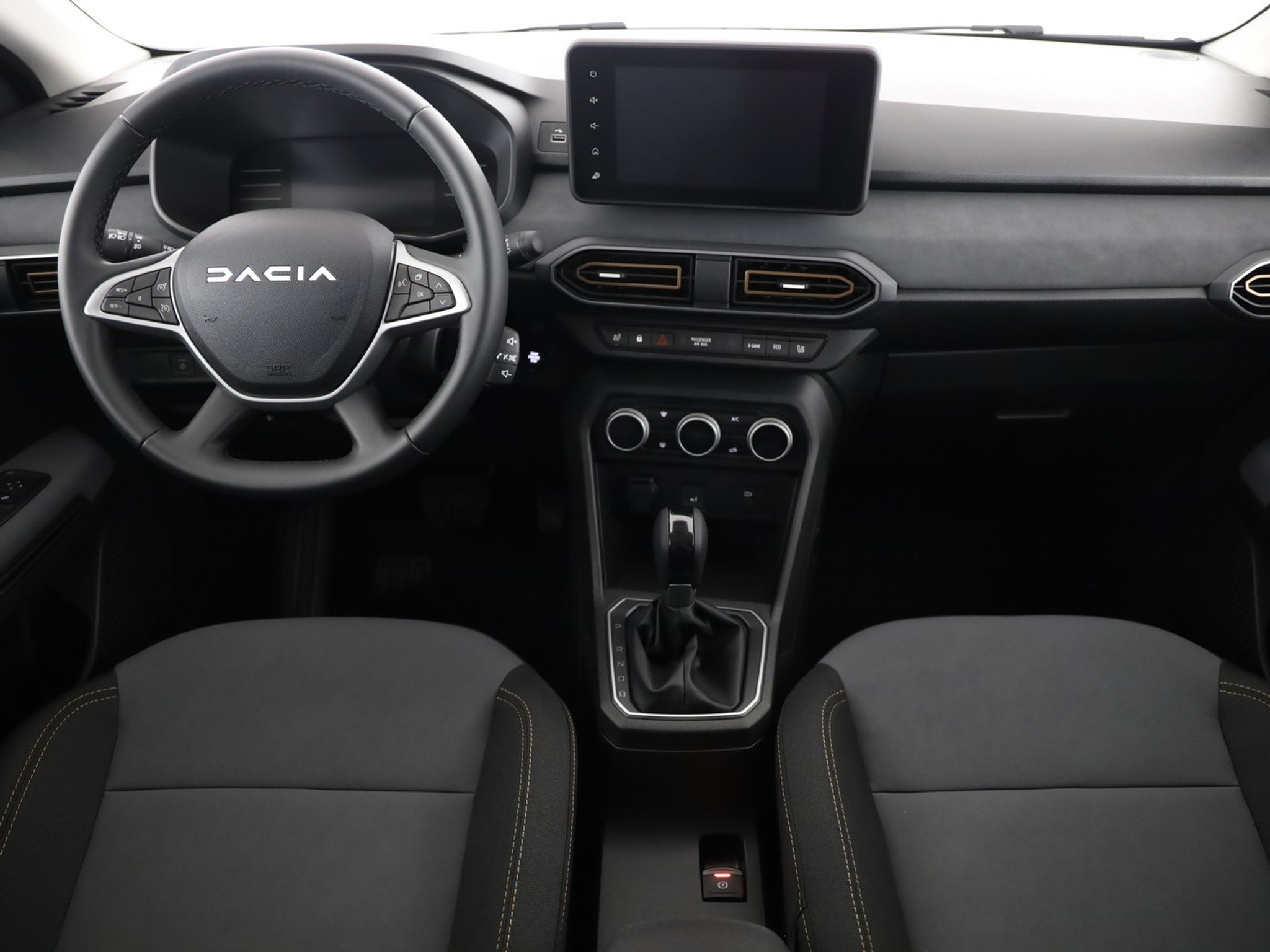 listing desktop thumbnail image 4