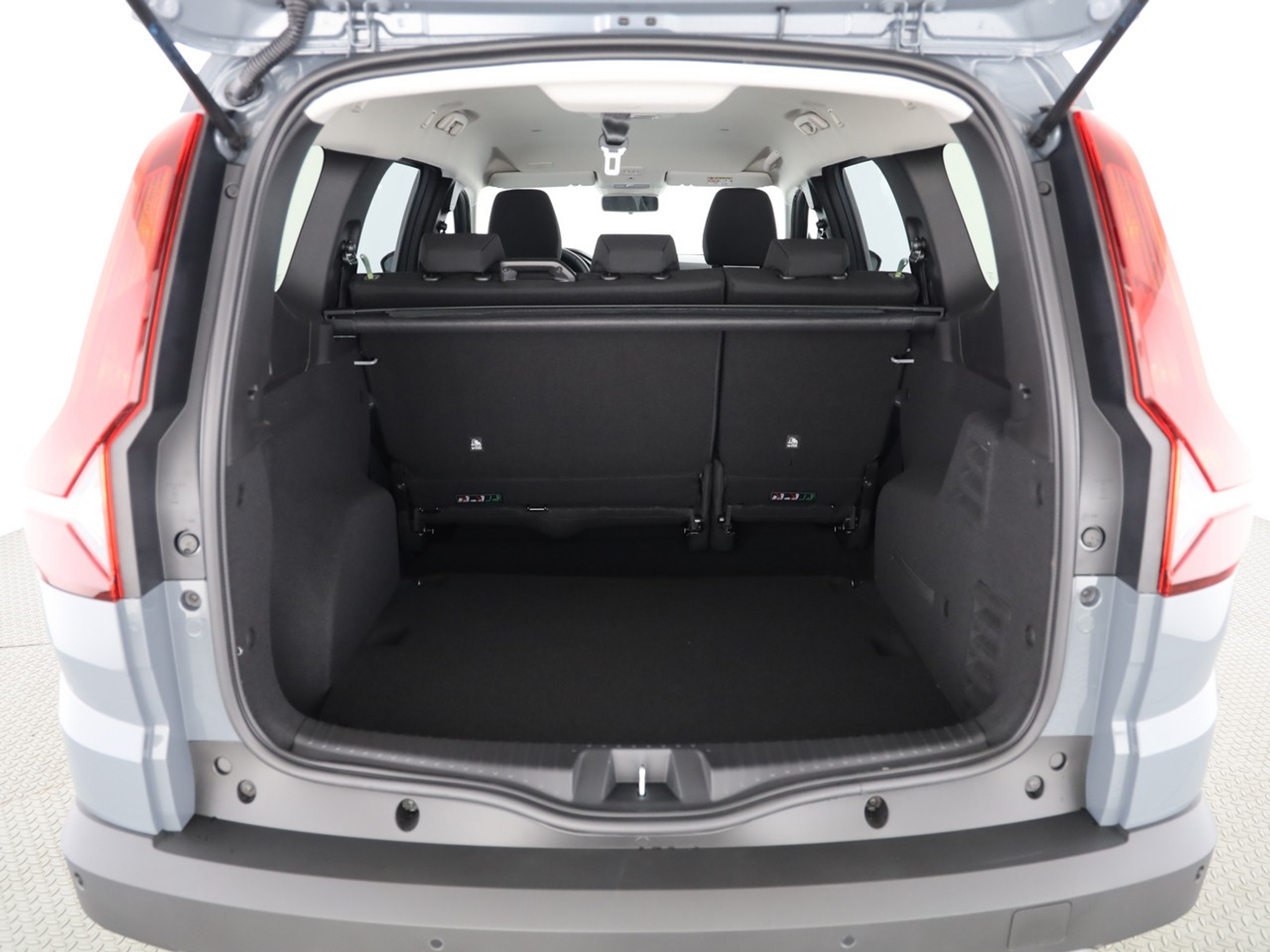 listing desktop thumbnail image 8