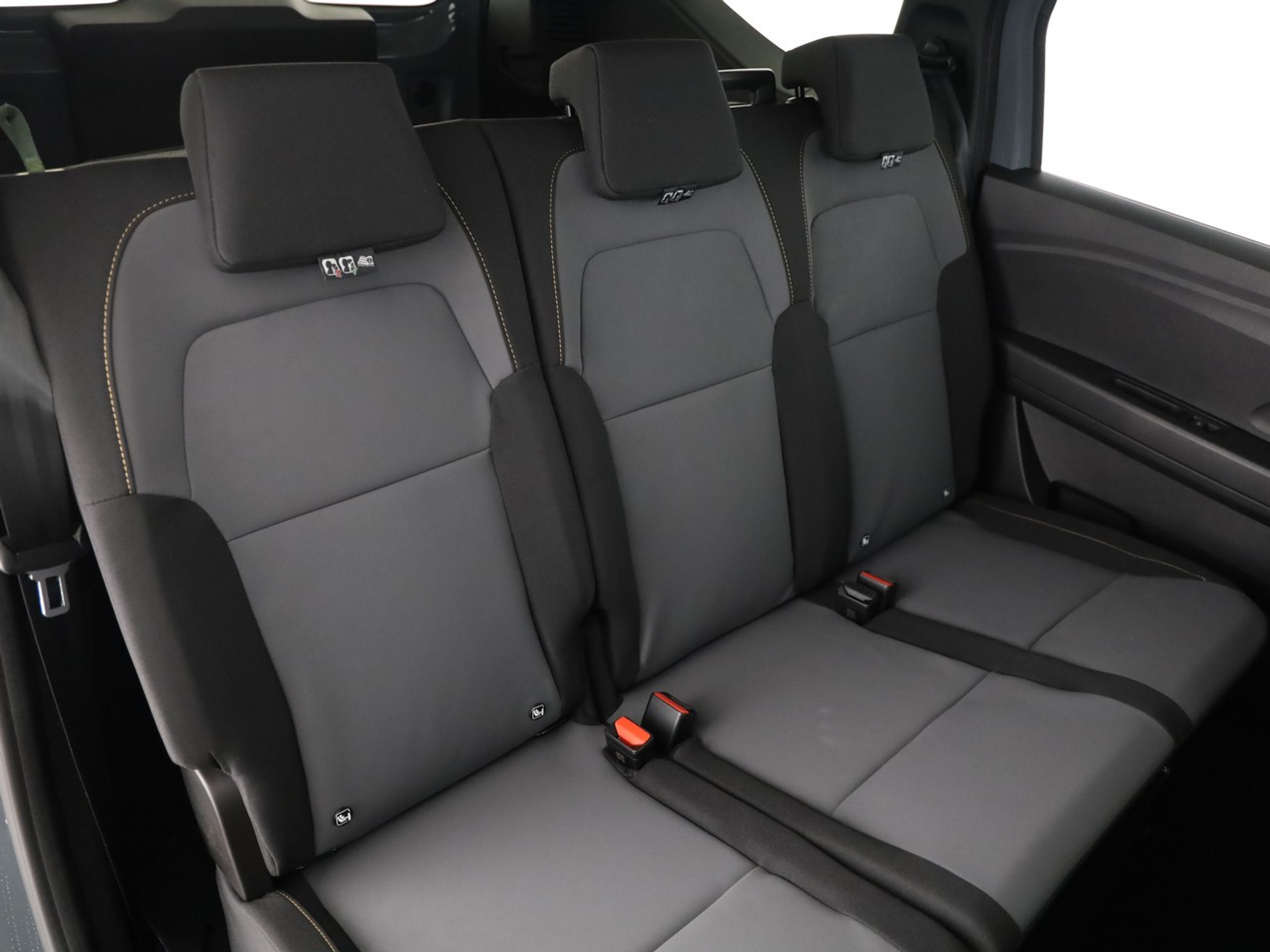 listing desktop thumbnail image 7