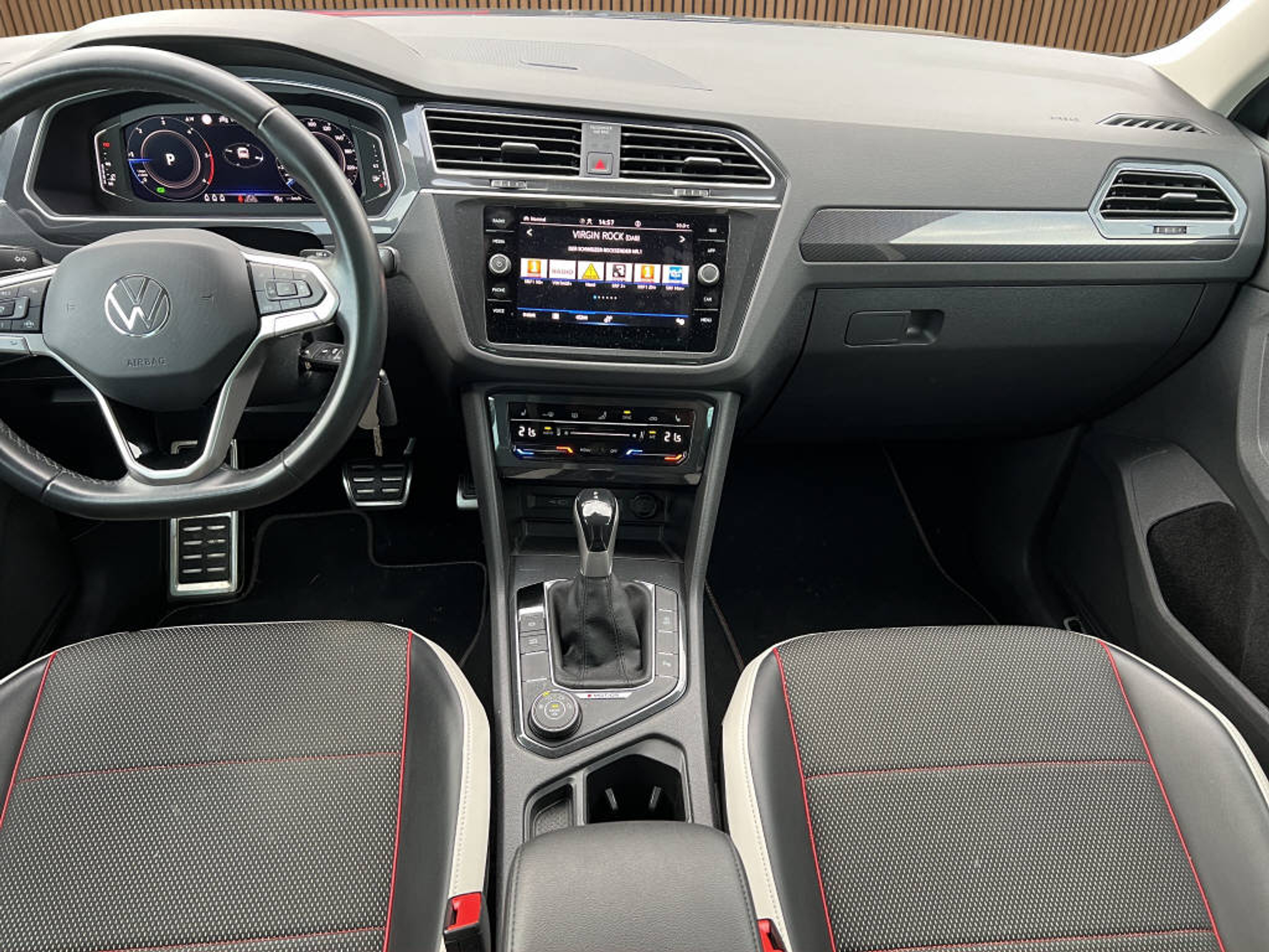 listing desktop thumbnail image 15