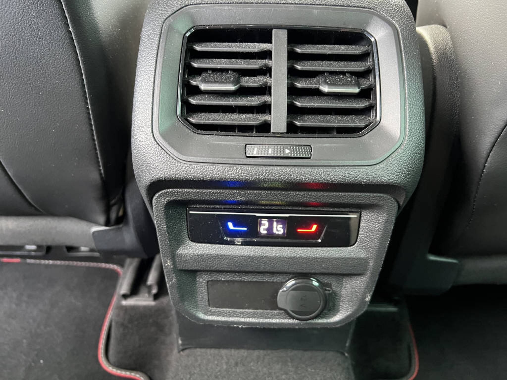 listing desktop thumbnail image 23