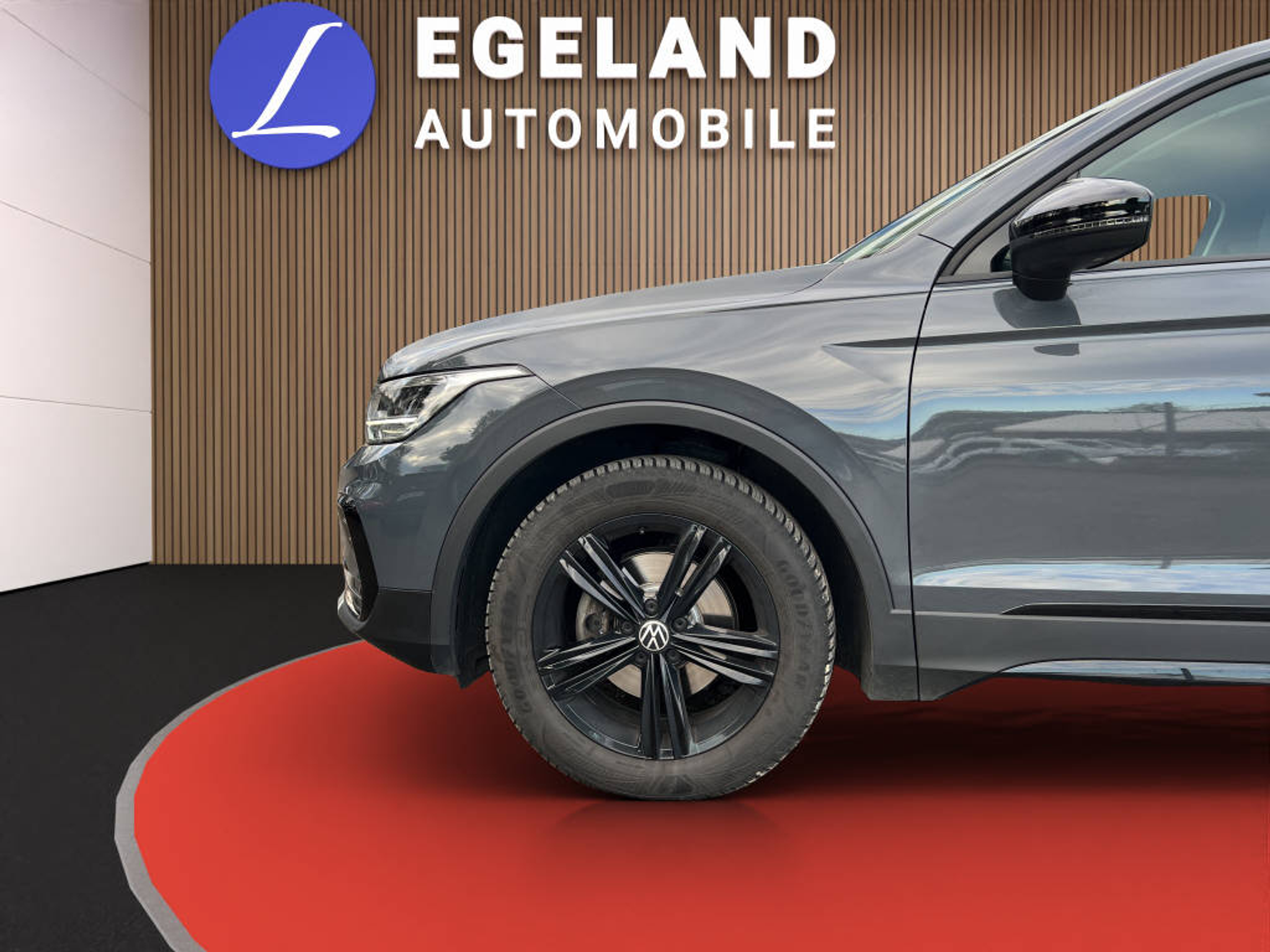 listing desktop thumbnail image 9