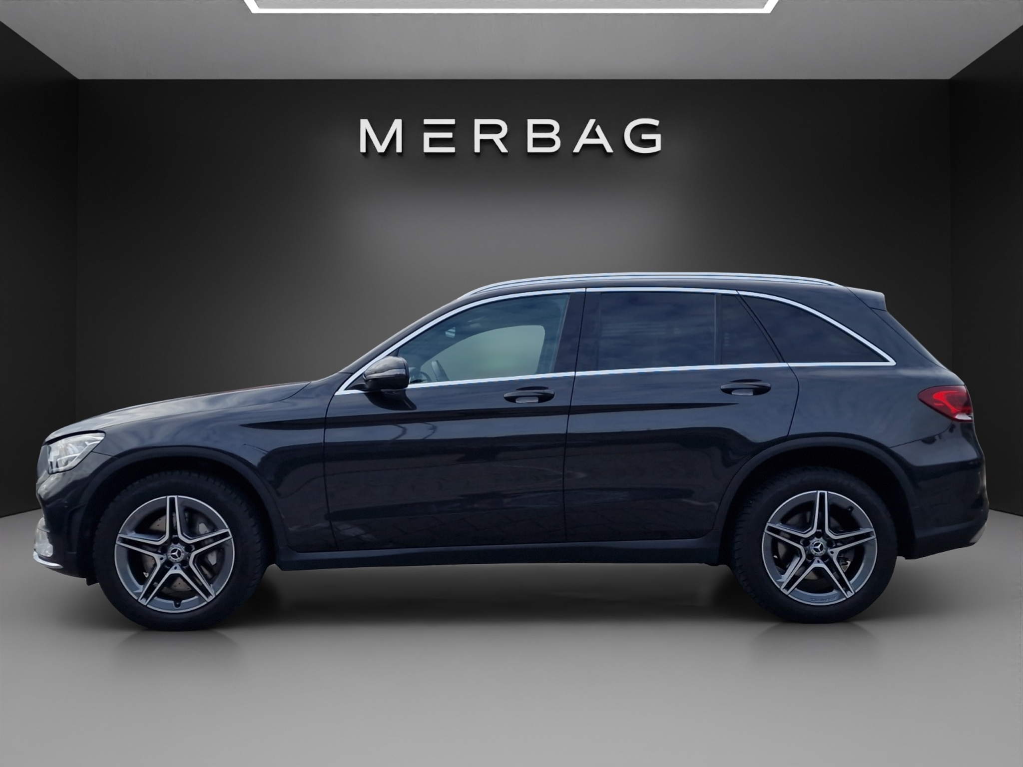 listing desktop thumbnail image 1